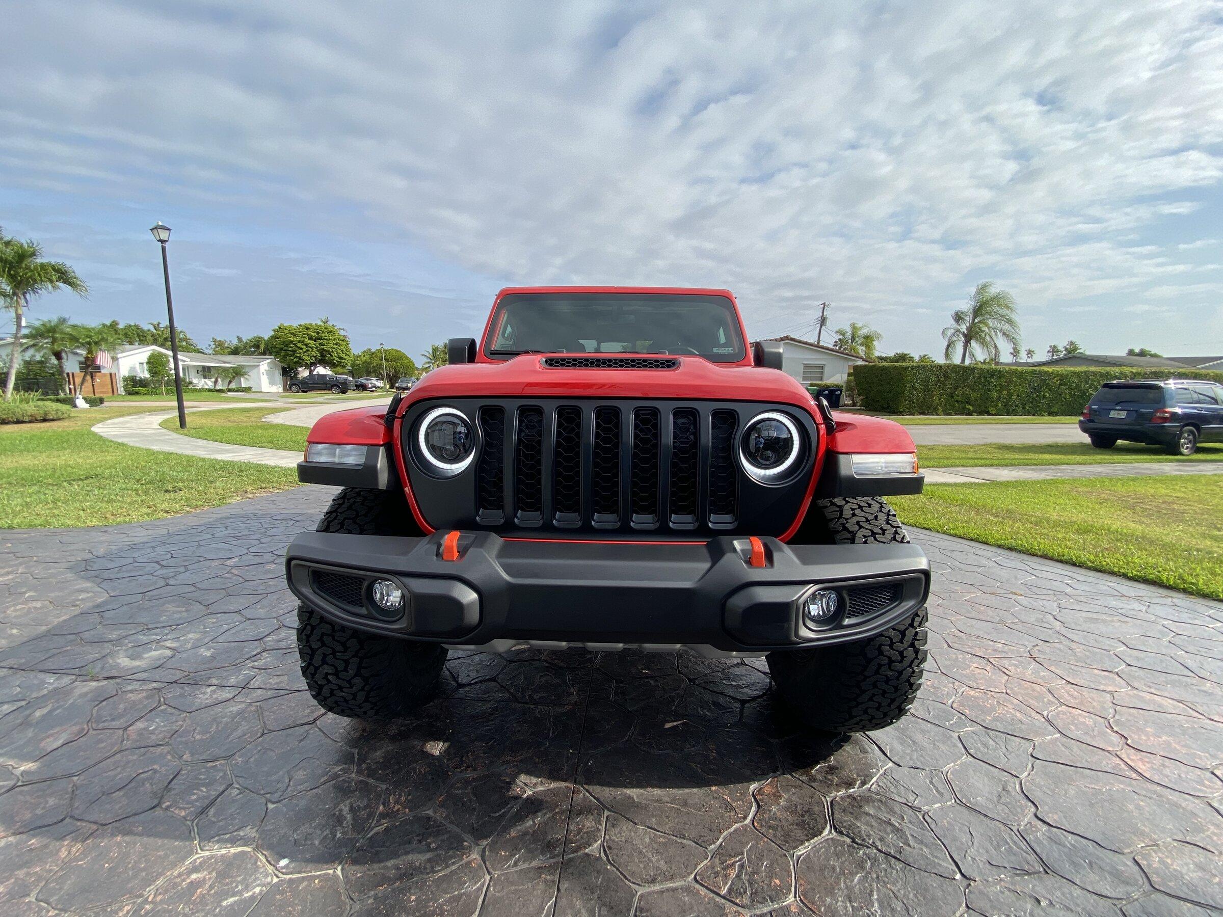 Jeep Gladiator 37" tires on my 2021 Mojave without lift kit ? 75295B6C-17F3-47DE-86CF-B32366331873