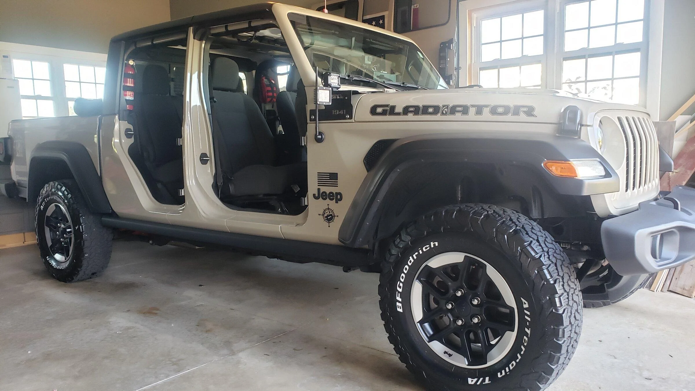 Jeep Gladiator Photo challenge.. Show me your Gladiator in your garage. 20210929_111430