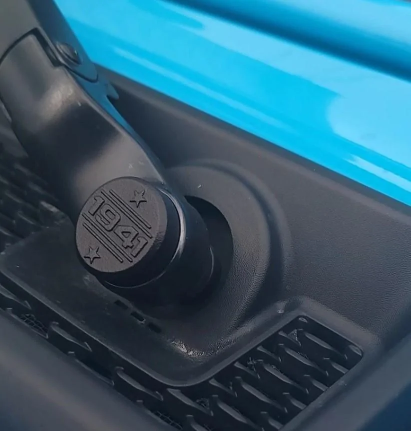 Jeep Gladiator ?? ☔️ Threedom Custom Wiper Arm Caps? 1941keyhol