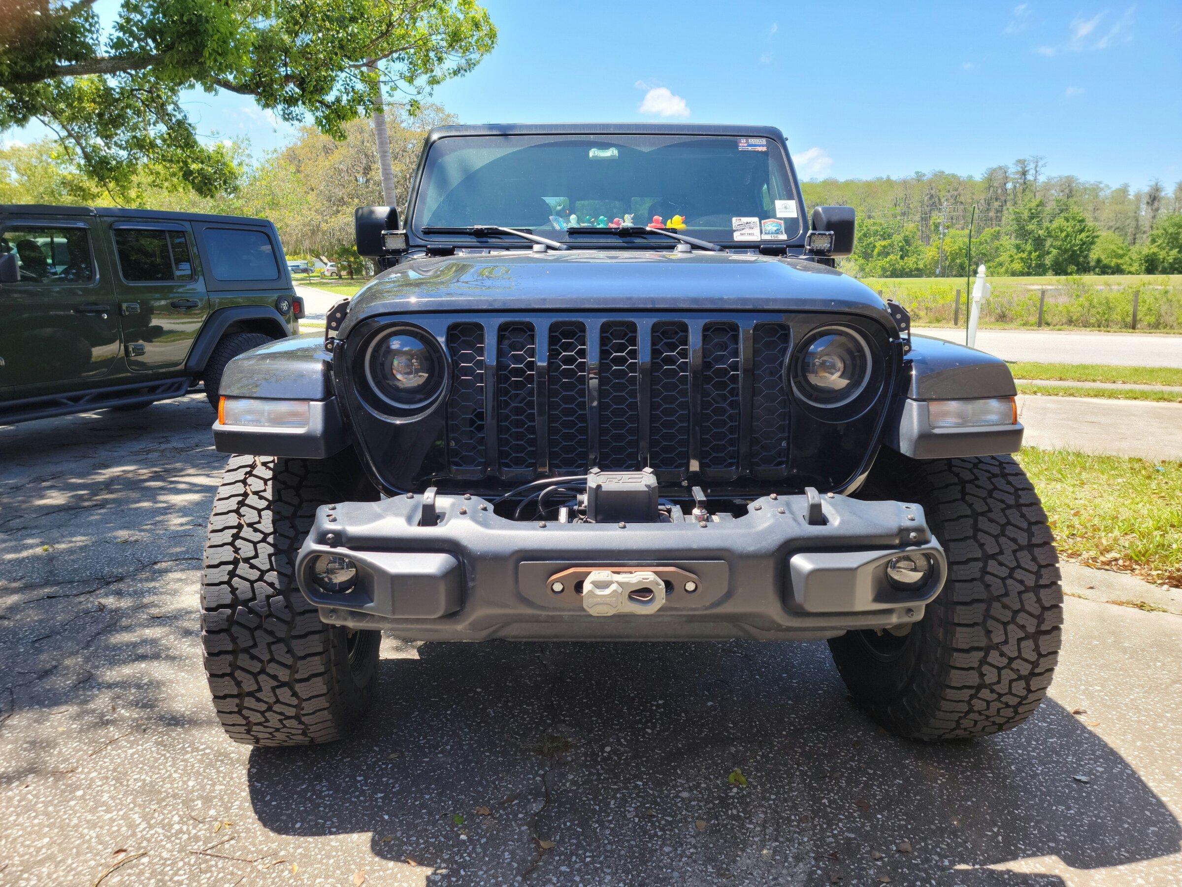 Jeep Gladiator BLACK Gladiator JT Club 20220408_141625