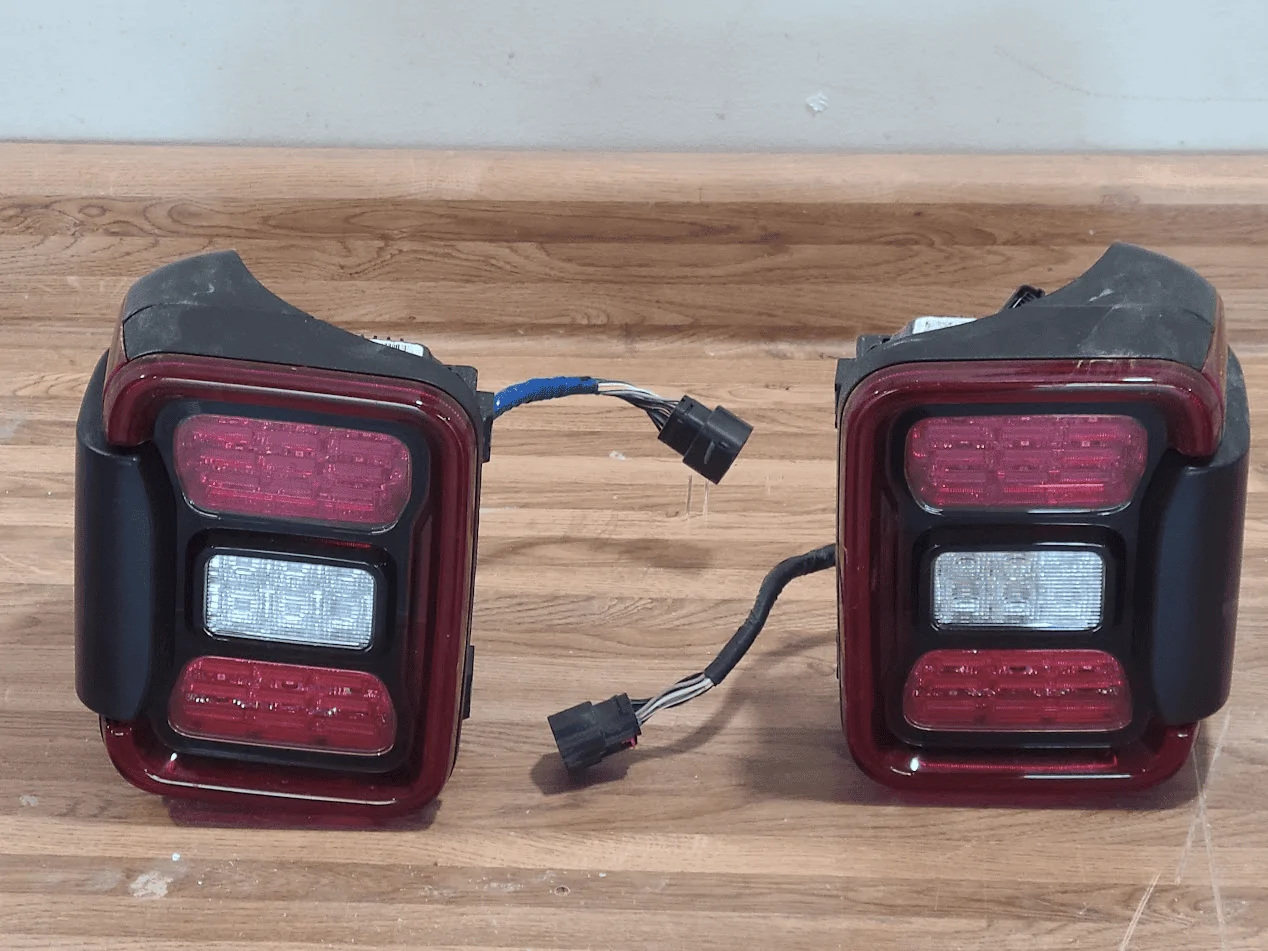 Jeep Gladiator FS: Stock LED Taillights 1649546474876