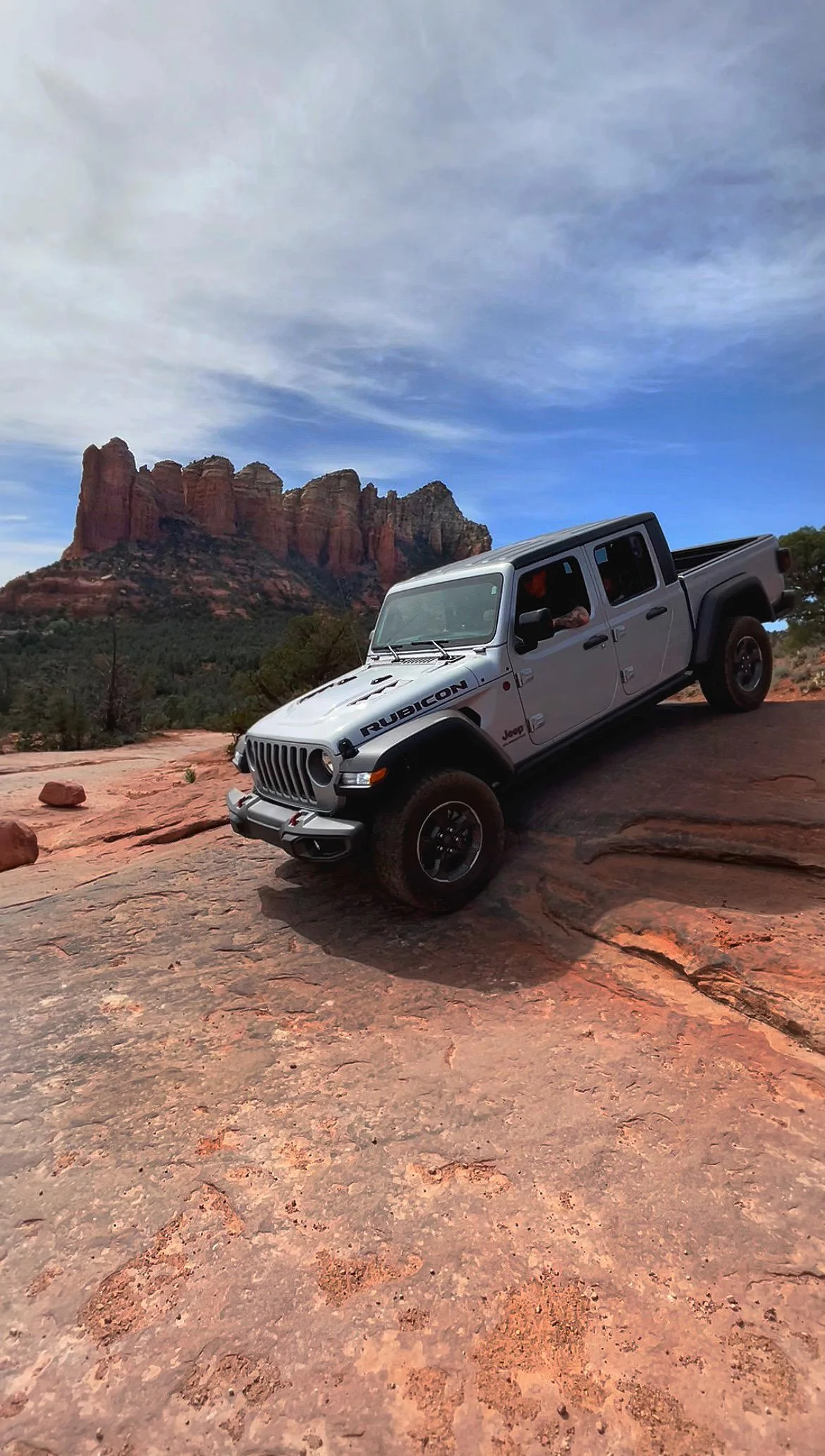 Jeep Gladiator Sedona 58498FF4-D4CA-4F7E-AF56-AA6A8AE21834