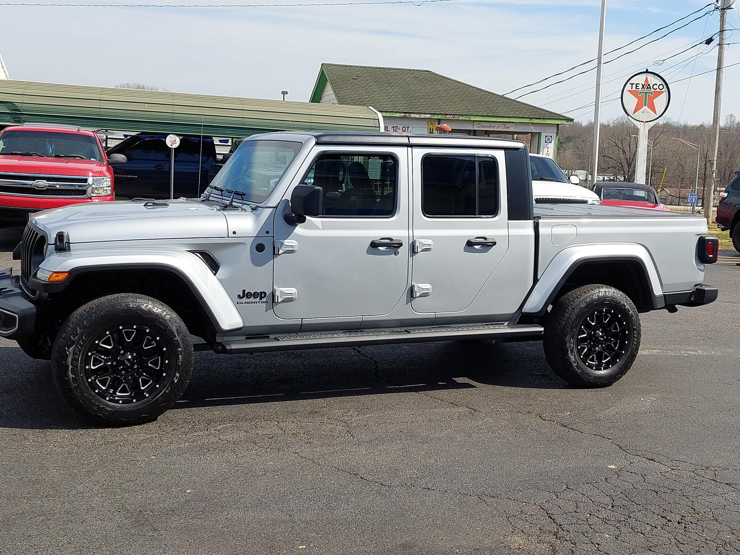 Jeep Gladiator SHOW ME YOUR WHEELS! new wheels 2