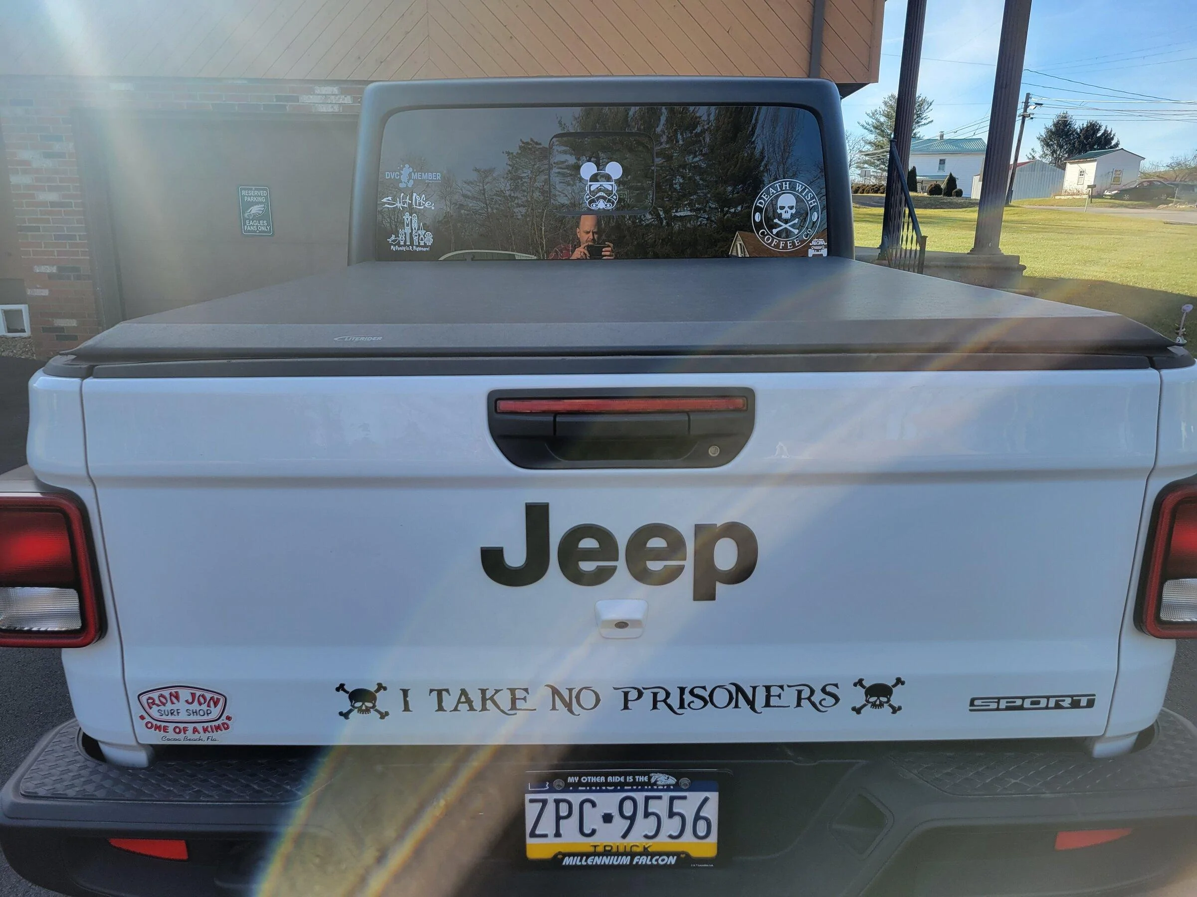Jeep Gladiator Stickers and decal pics! 20220104_133127
