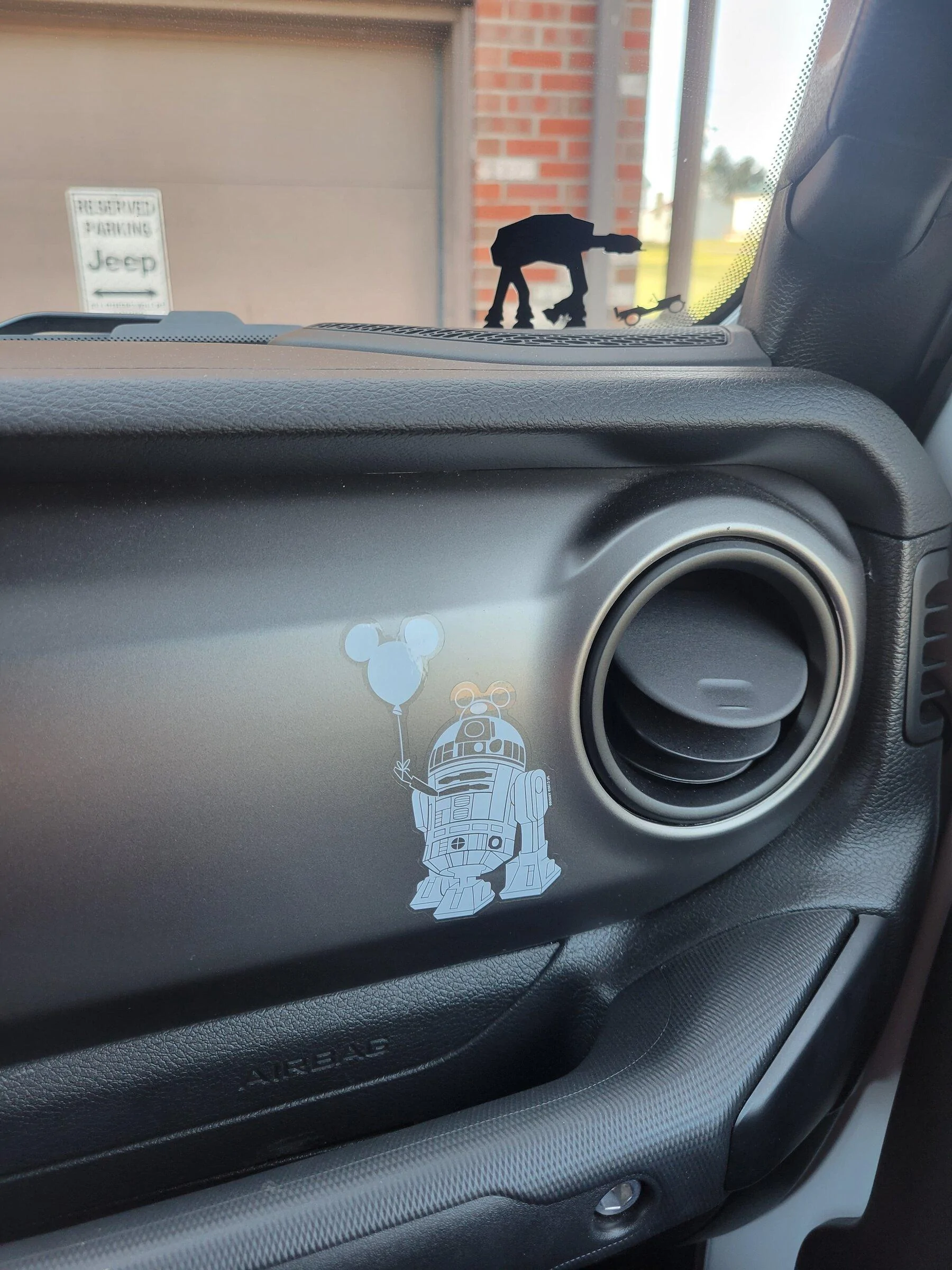 Jeep Gladiator Stickers and decal pics! 20220104_133224