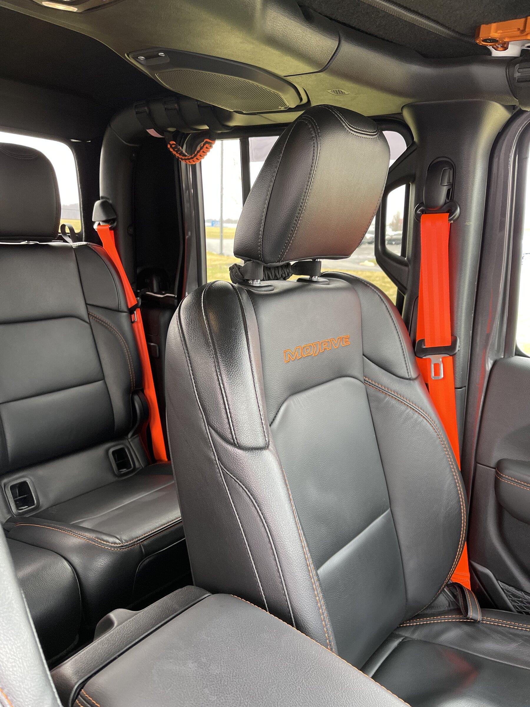 Jeep Gladiator Mojave orange mods 5F786265-2B8A-4628-AAB3-034B77F668EC