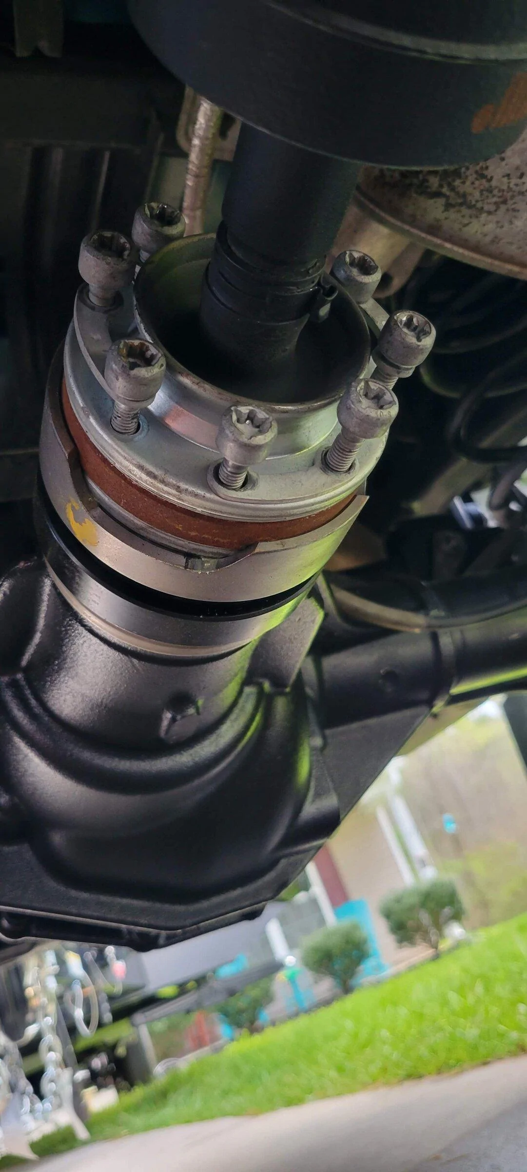 Jeep Gladiator Leaking axle seal? 20220407_183757