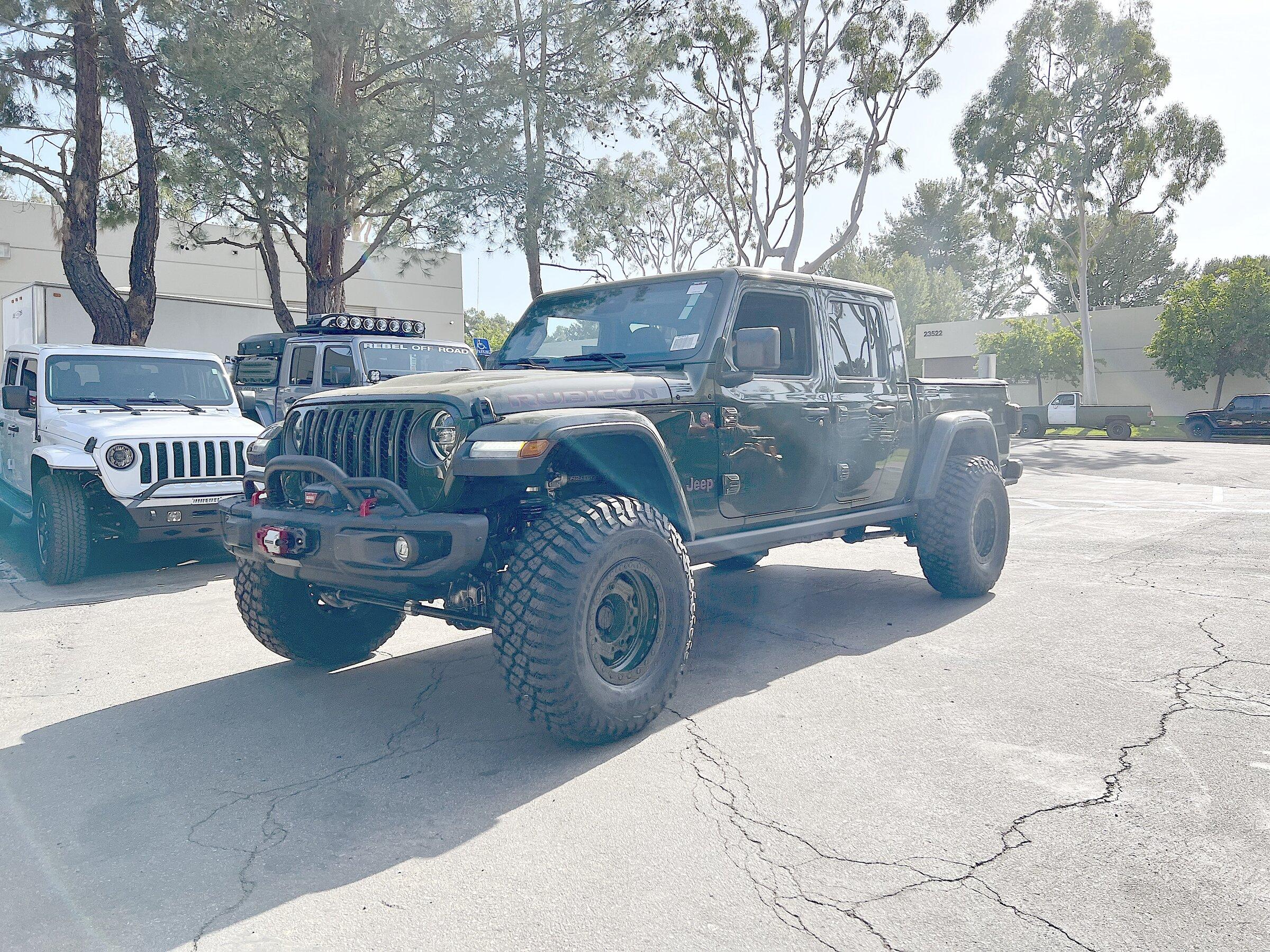 Jeep Gladiator Volcano Rated Hawaii Jeep IMG_2114