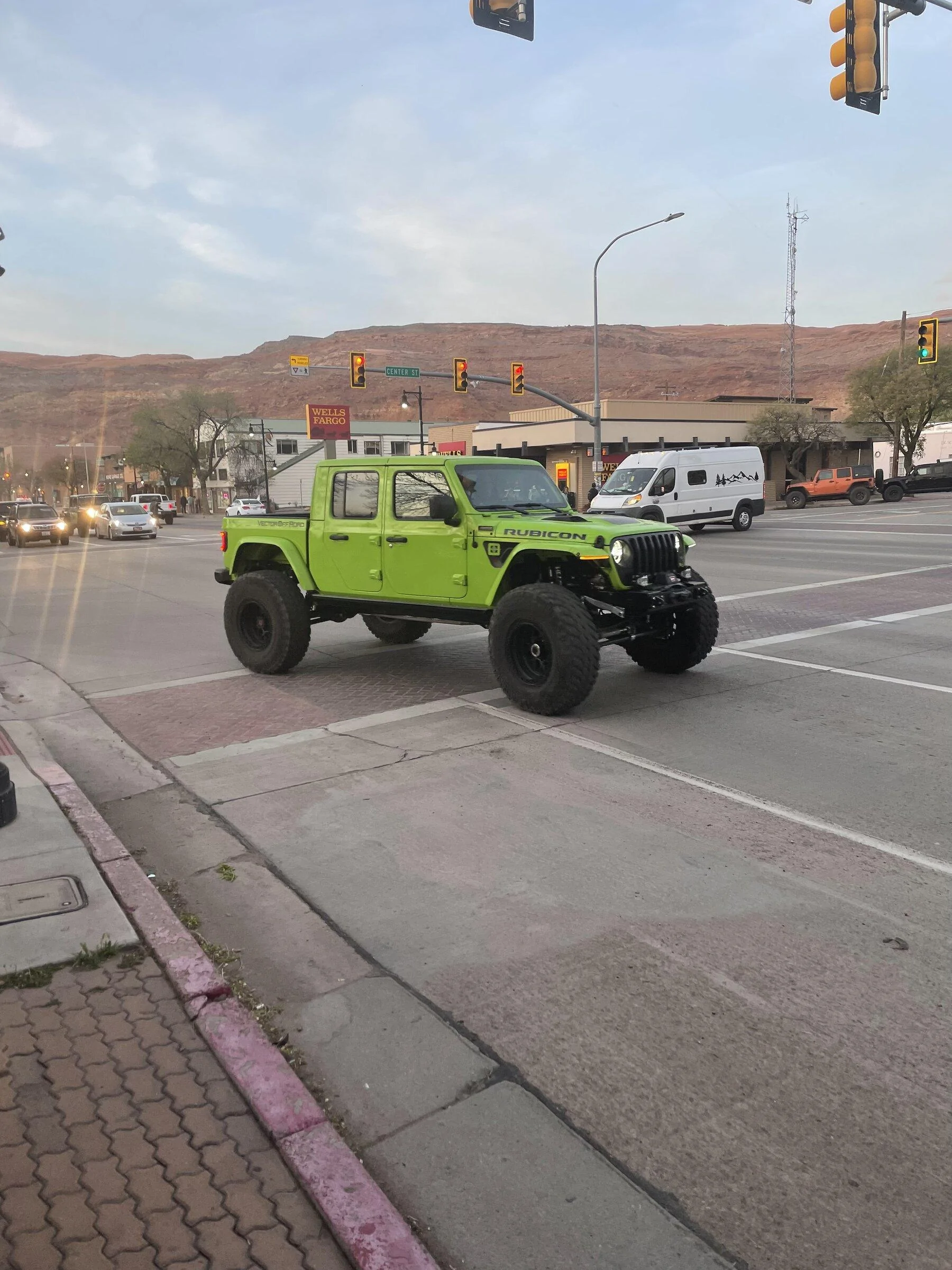Jeep Gladiator Sarge Green Cali in Bakersfield CA 2FD054FB-6F41-46AC-B89F-51D2ACE30921