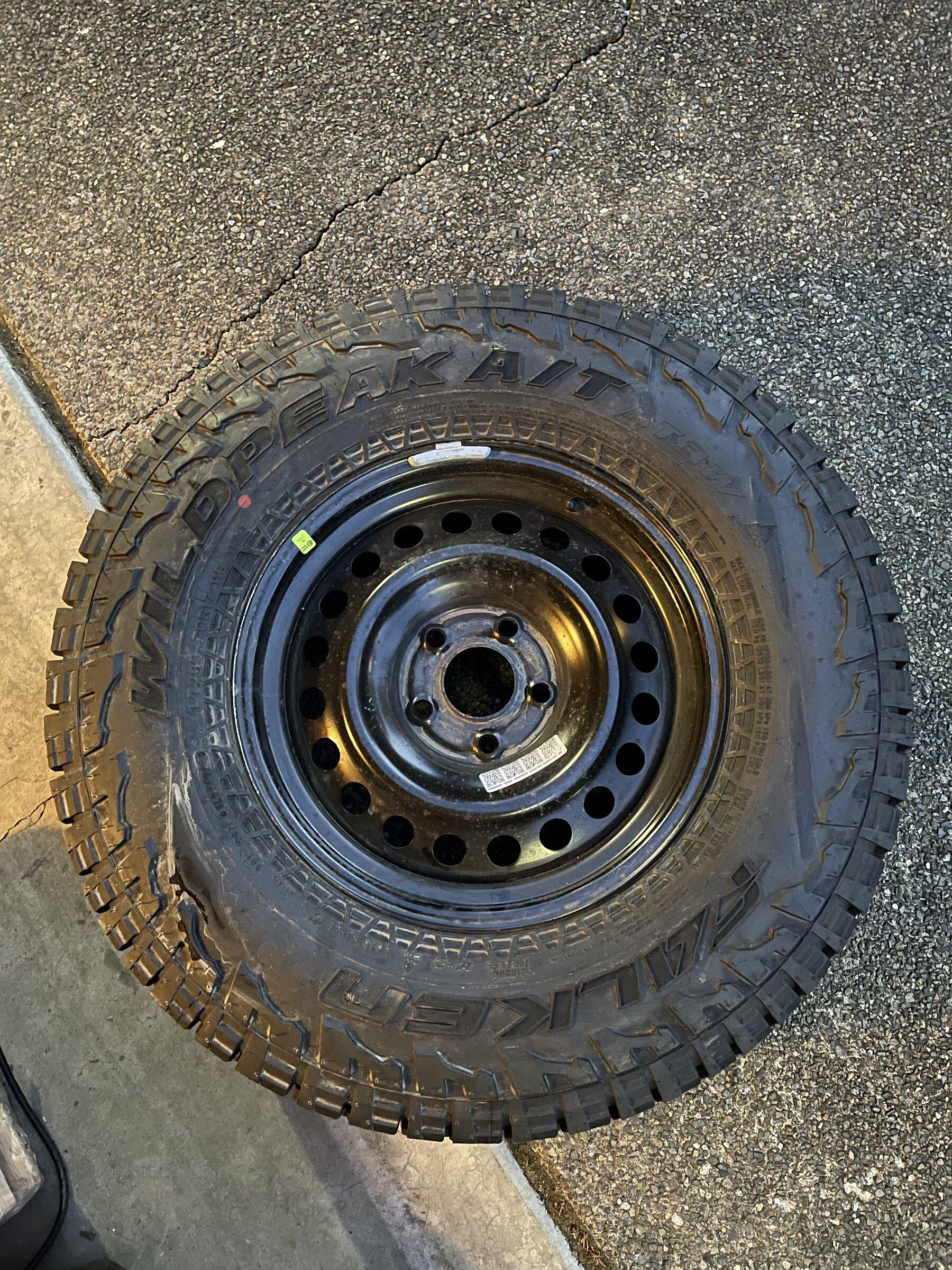 Jeep Gladiator Rubicon wheels and tires 03D4BF4A-F791-4DE2-A53F-6864CA98535B