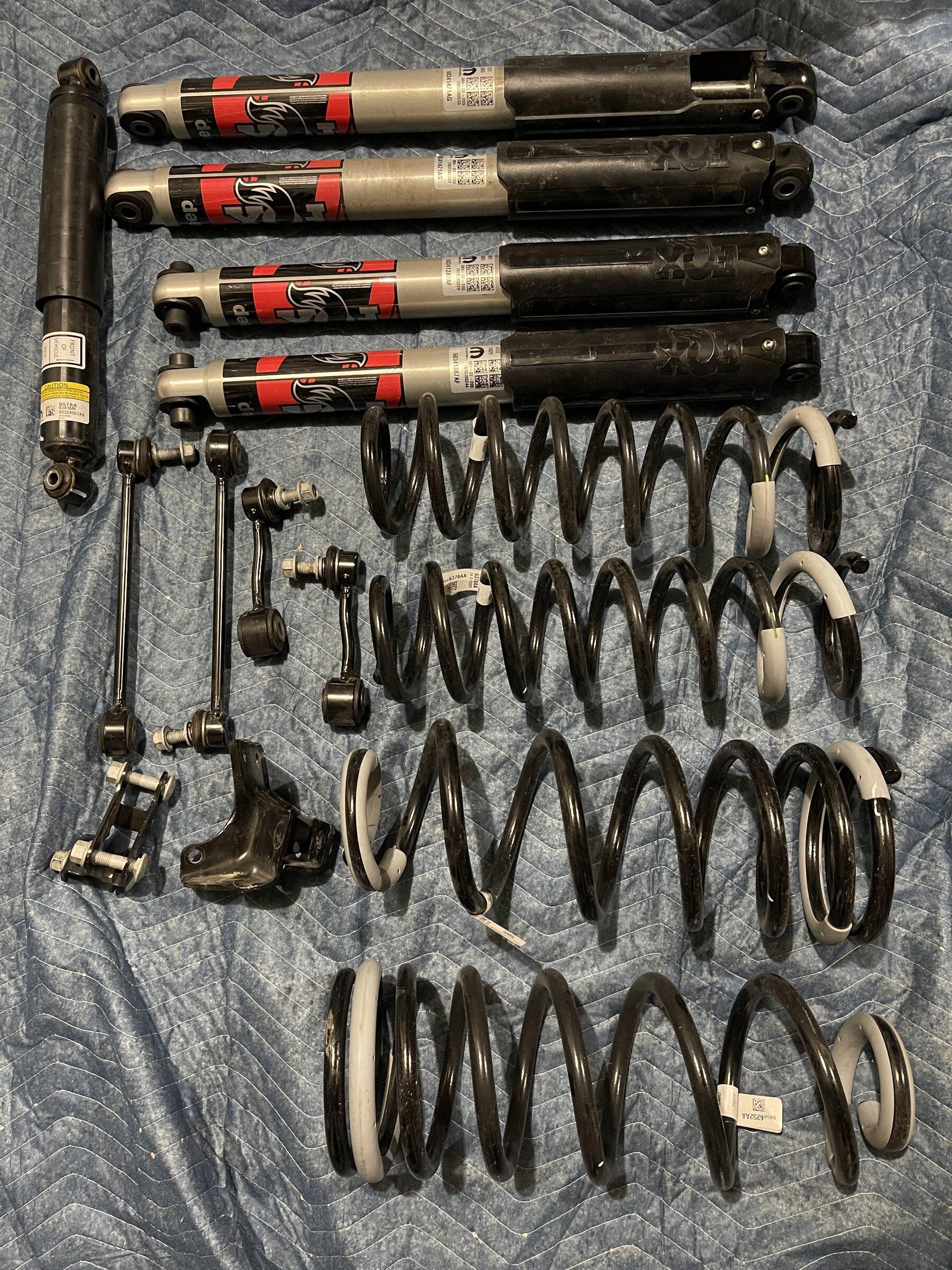 Jeep Gladiator Gladiator Rubicon EcoDiesel suspension take offs 91E69B60-E6FA-4C16-BA2E-E92297DAAAA9