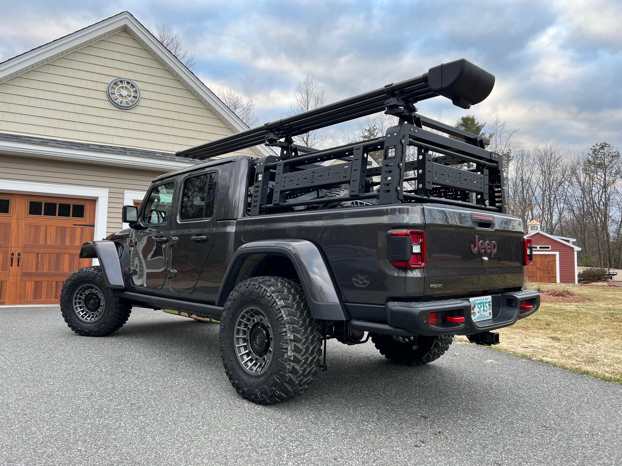 Jeep Gladiator How are you transporting fishing rods? IMG_6101