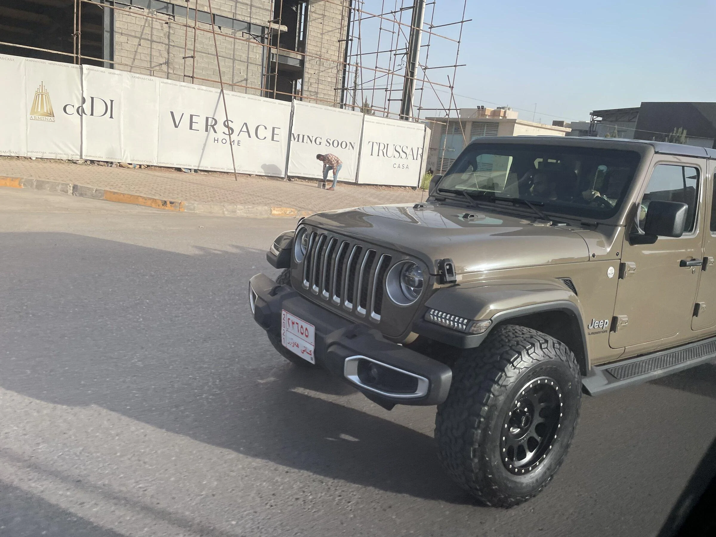 Jeep Gladiator Gladiator in Iraq 16027D2A-8D92-4C0B-8AED-F1F76CCE22B4
