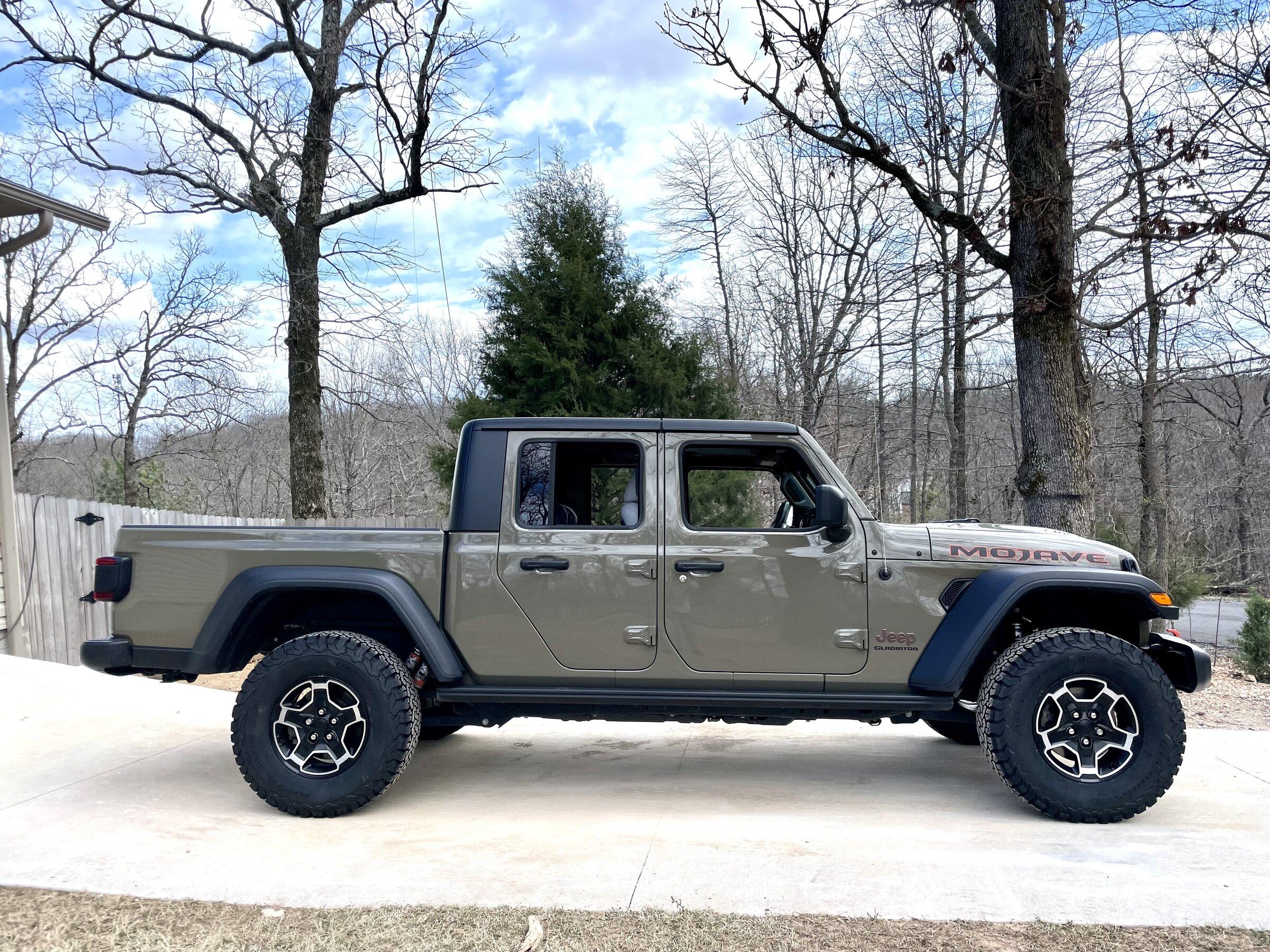 Jeep Gladiator MOJAVE Edition Gladiator JT Club C1CADF58-B374-4023-8688-2F2C832C5510