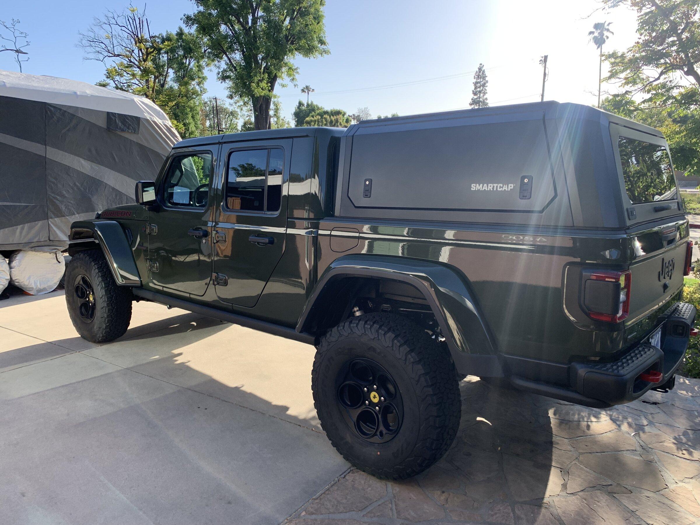 Jeep Gladiator AEV 370 JTRD 67150402000__47858CBA-B85E-4933-8609-38E003E5690F.JPG