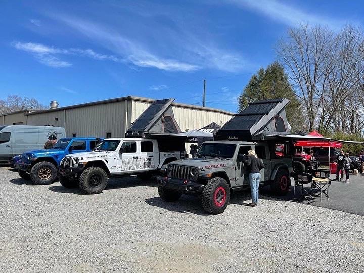Jeep Gladiator Alu-Cab Canopy Camper Roll Call AVO OPEN HOUSE ARPIL 22 - 02.JPG