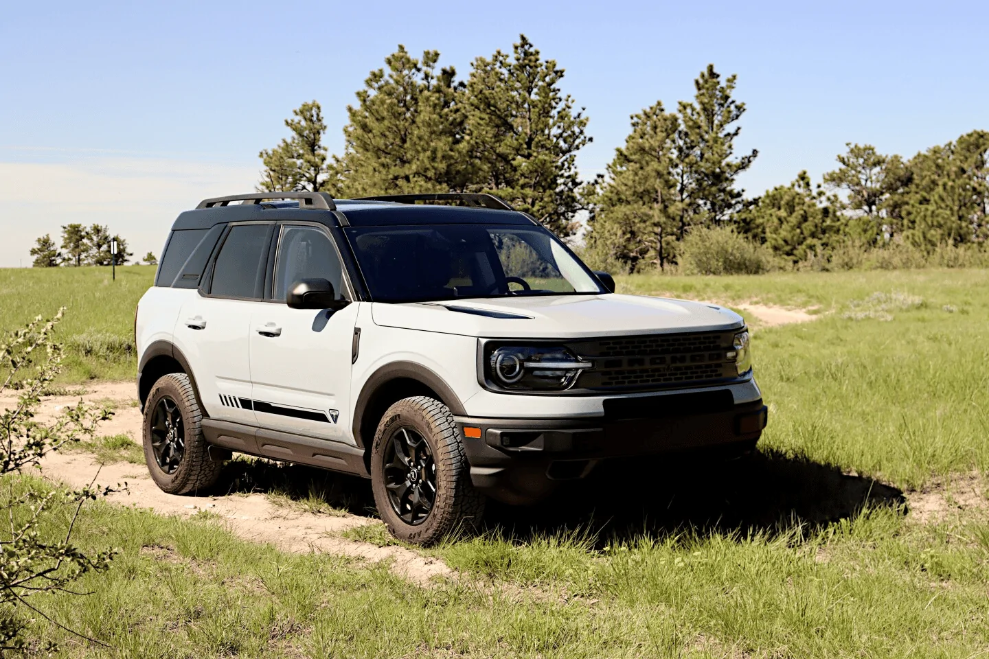 Jeep Gladiator Tempted by a bronco 1649942223088