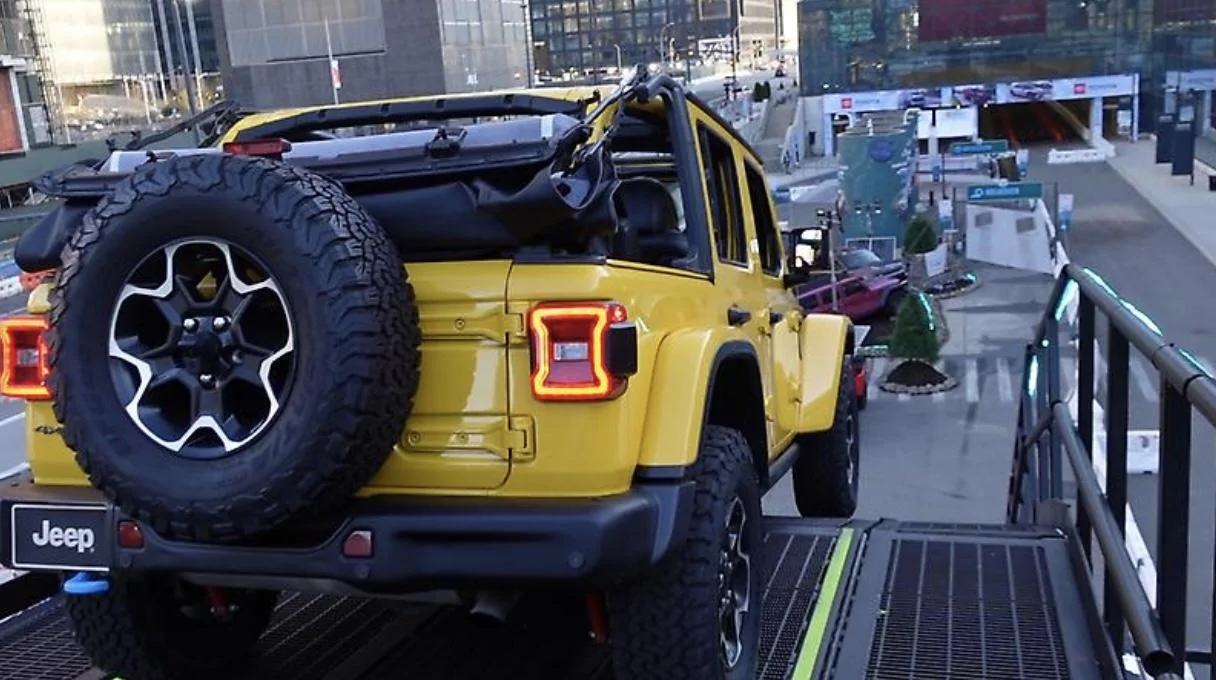Jeep Gladiator Camp Jeep Returns to the 2022 New York Auto Show With New 28-foot Mountain Screen Shot 2022-04-14 at 11.22.26 AM