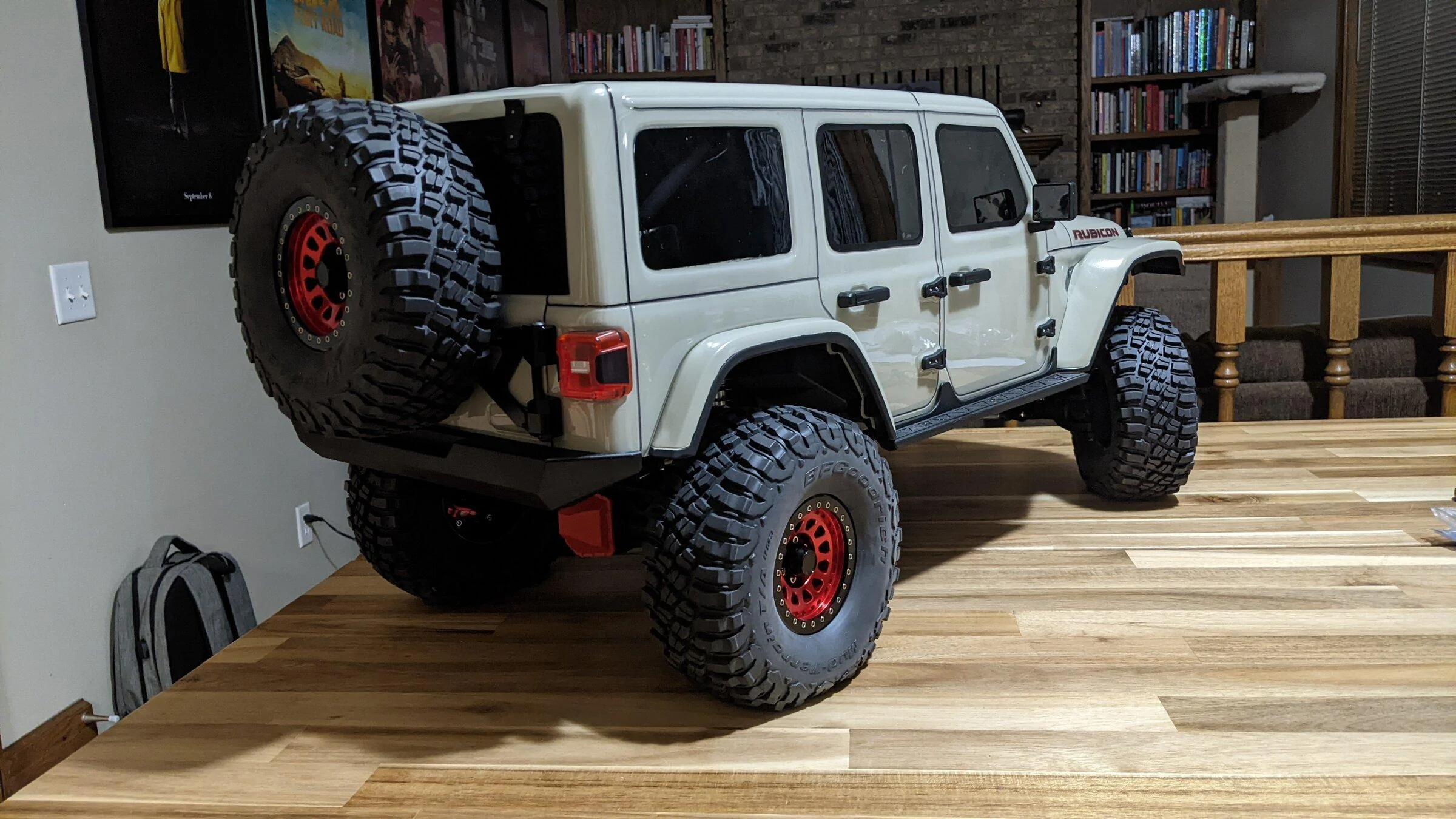 Jeep Gladiator Gobi Gladiators Waiting Room PXL_20220227_022323853