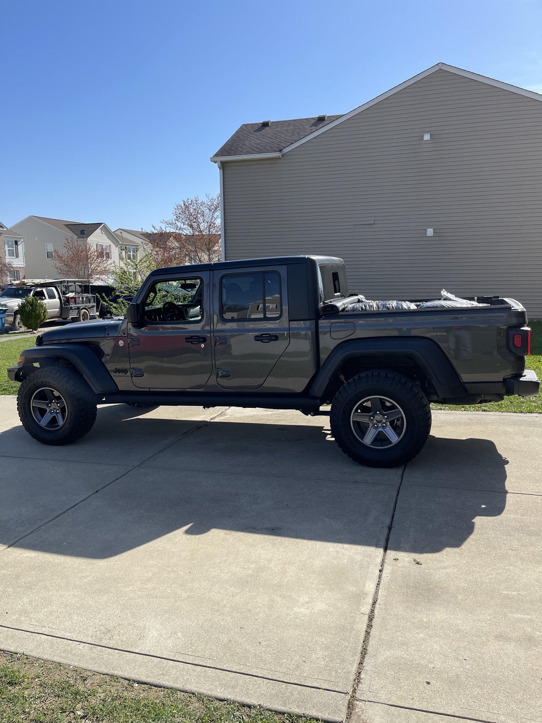 Jeep Gladiator What did you do WITH your Gladiator today? C9E4B2C4-695E-4867-94A7-115887177434