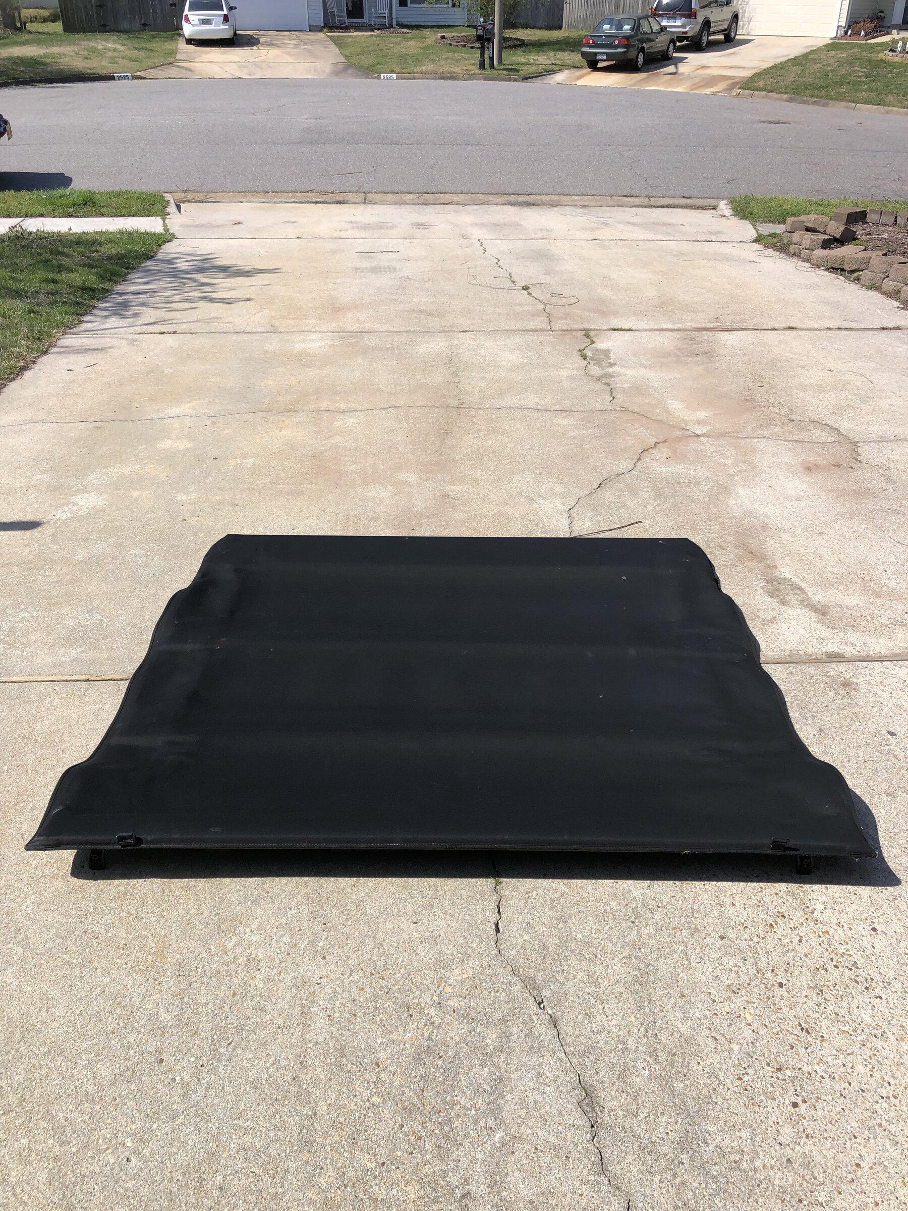 Jeep Gladiator 2020 JT MOPAR Soft Roll Up Cover D2431F08-C684-4DF0-8956-ACE4A8DB5816