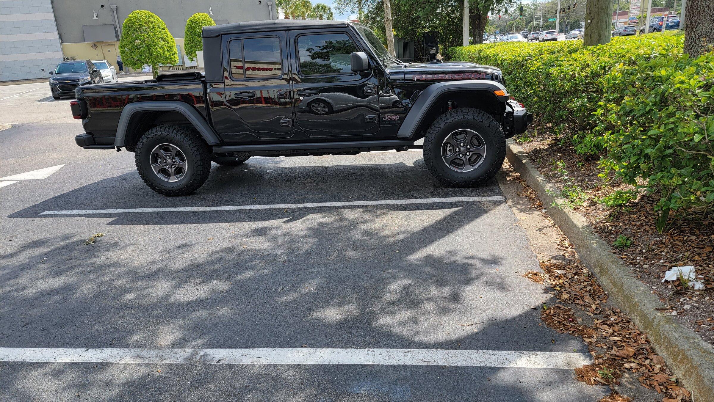 Jeep Gladiator 35s and No Lift Thread 20220405_112110 (2)