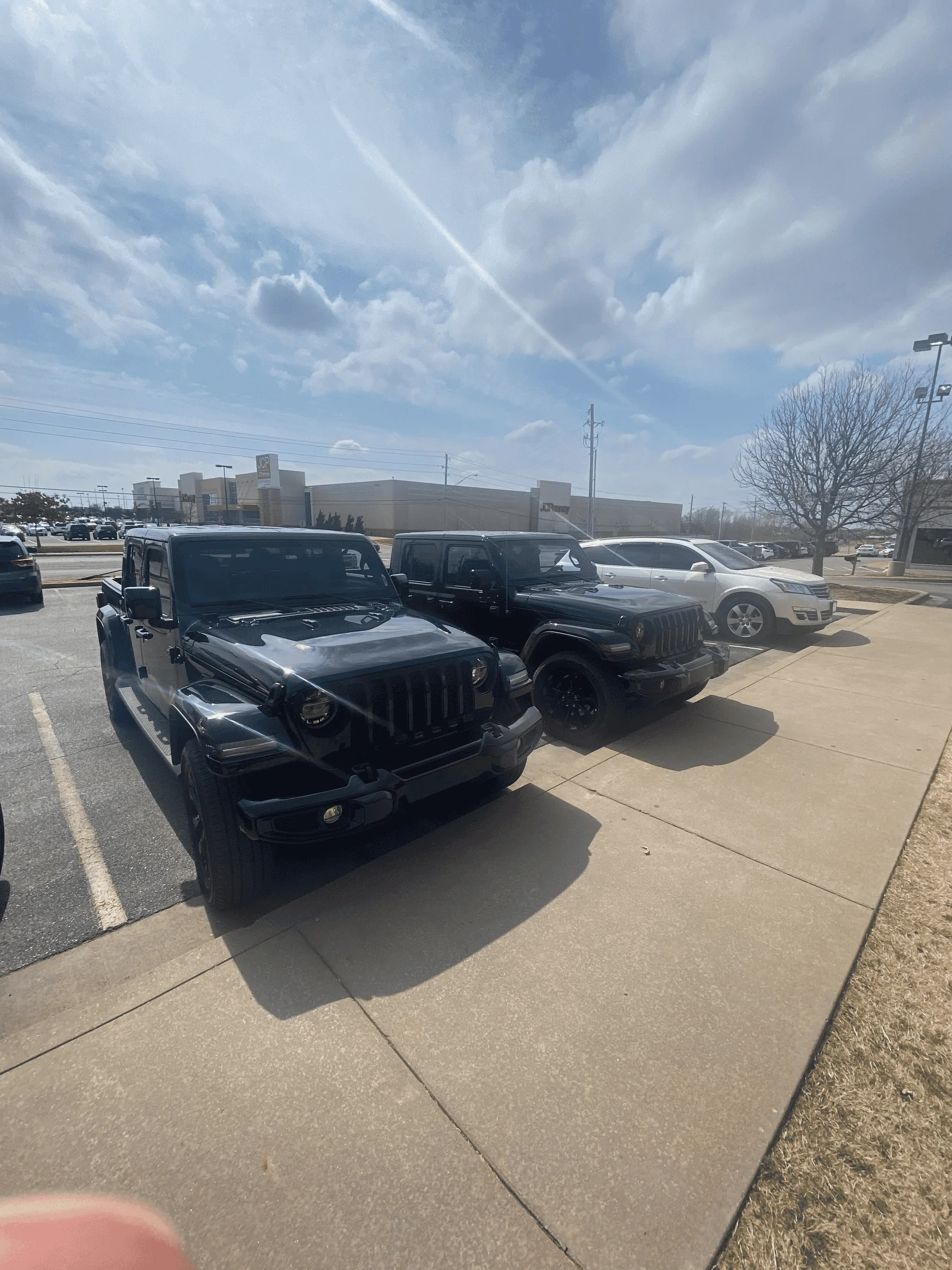 Jeep Gladiator Jeeps Parking Next To Jeeps 1650056100600