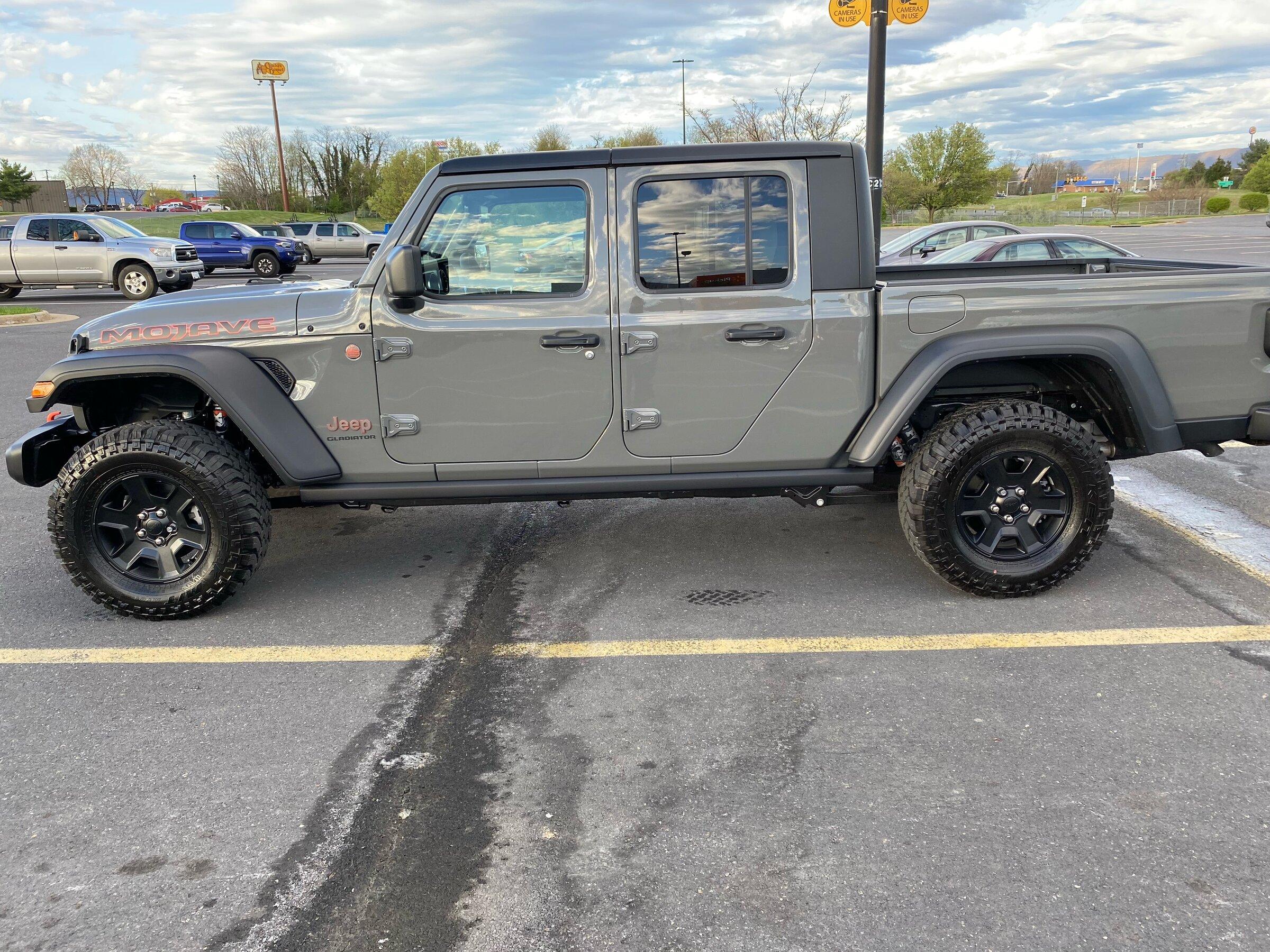Jeep Gladiator STING GRAY Gladiator JT Club AAF4F423-9A96-4F65-B53F-620844037186