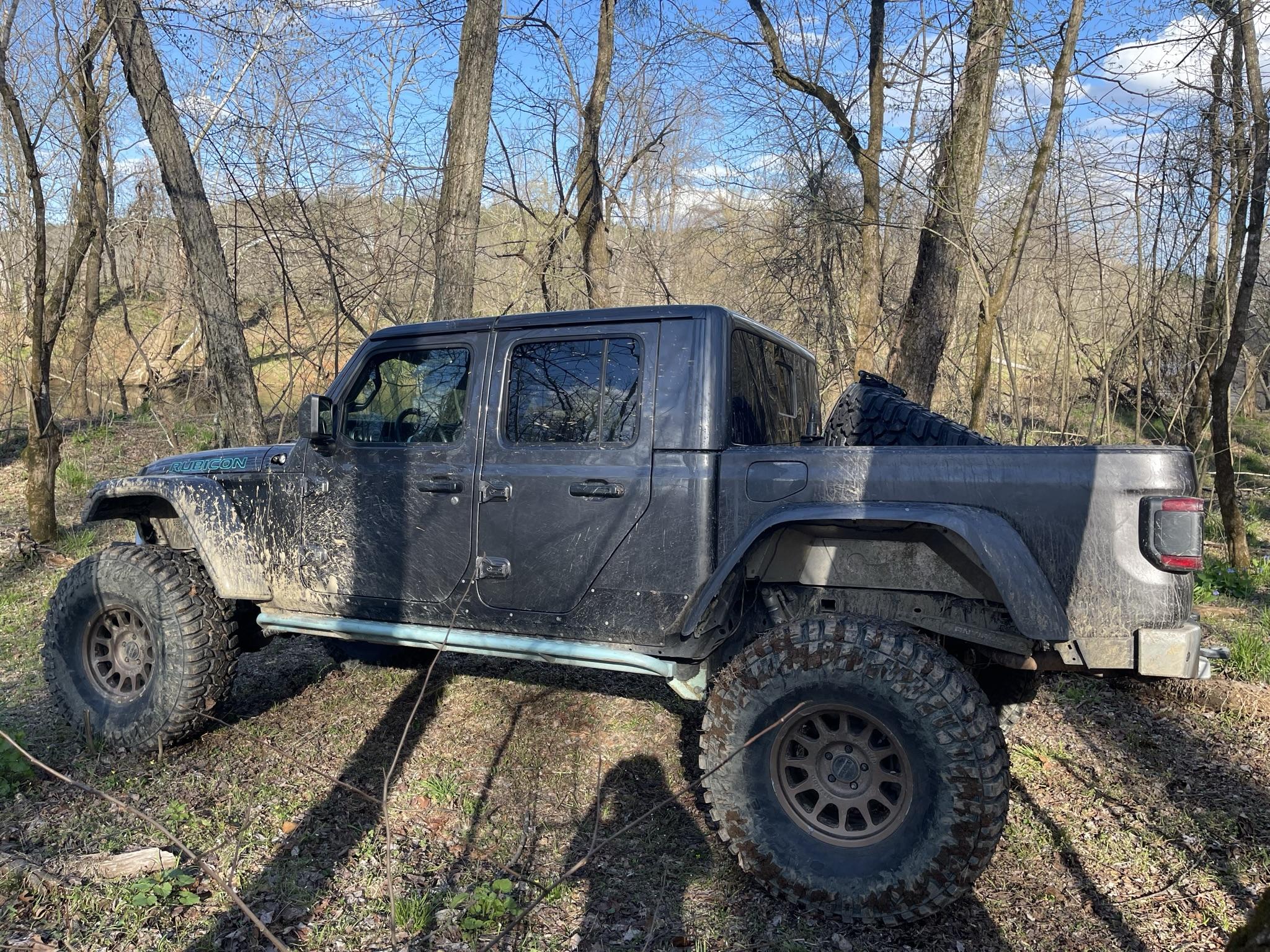 Jeep Gladiator 4" or 6" lift? This is my first Jeep, so many options. 4F1099B8-5783-4B74-BAC0-4E18425D4E7C