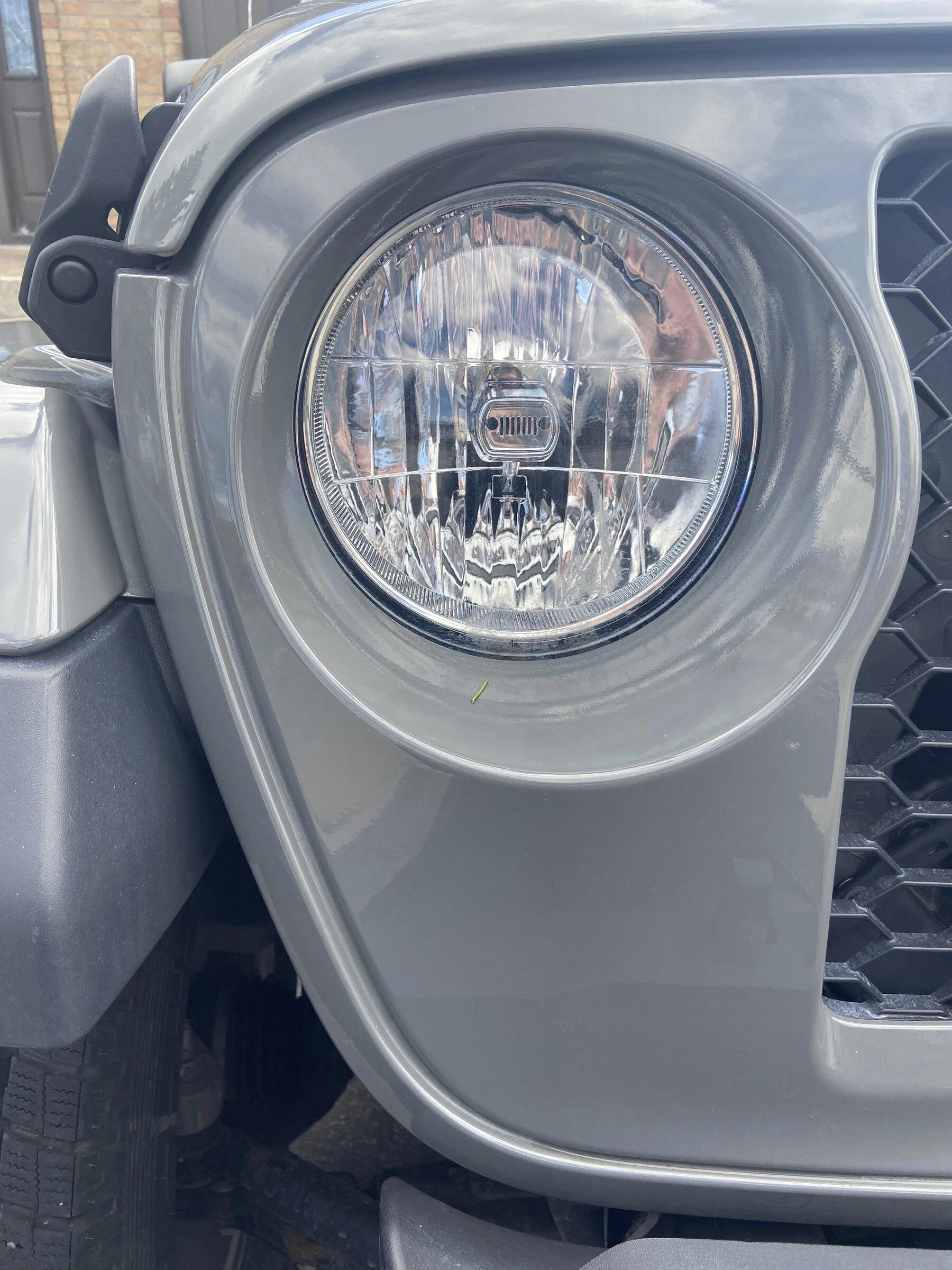 Jeep Gladiator I probably made a mistake - front grill 985358B3-E6CC-408D-9536-A4E83367C6CA