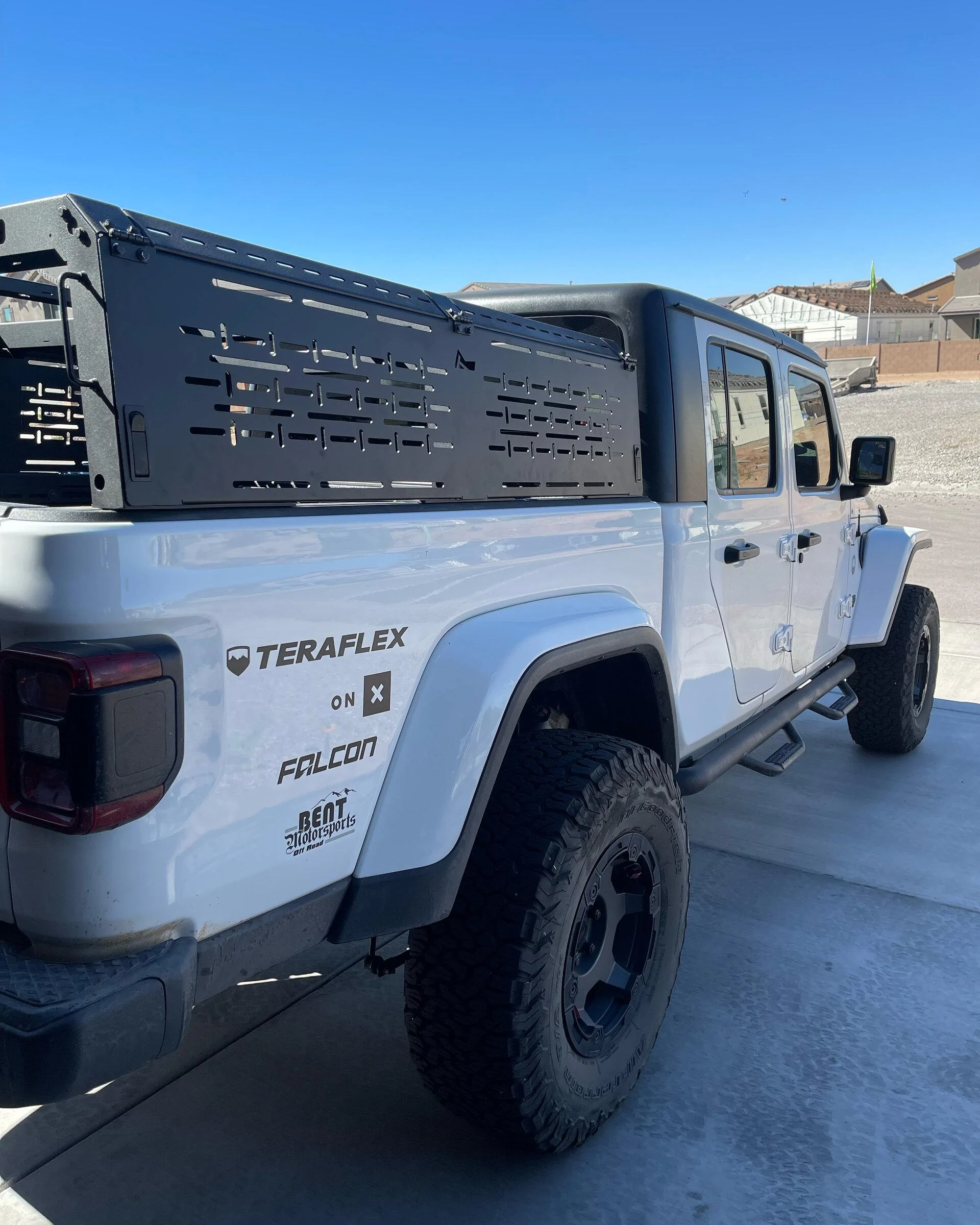 Jeep Gladiator (Price drop) TrailRax Gladiator Bed Rack 2F25EFEF-7DA0-425C-9393-68A58E0578BD