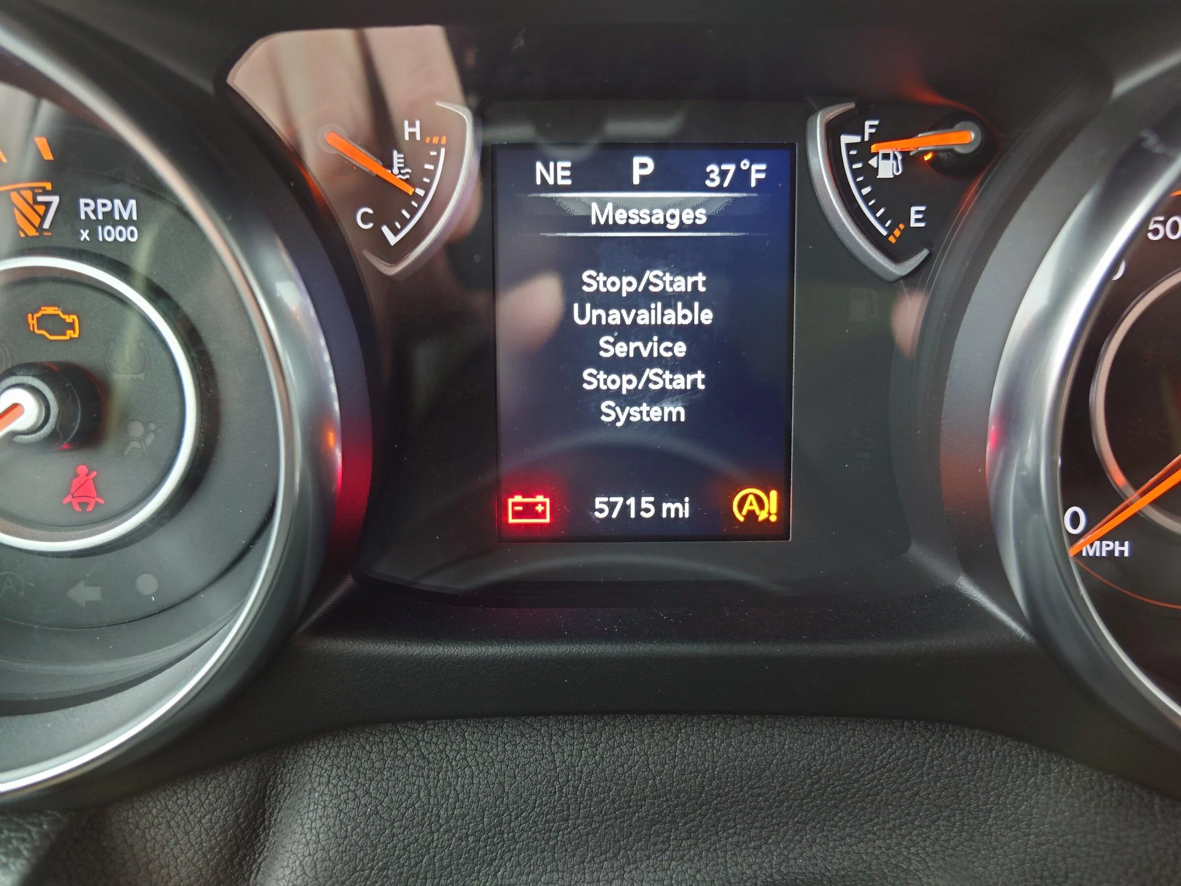 Jeep Gladiator Flashing dash warning lights shifter lights on and no start 20220413_135121