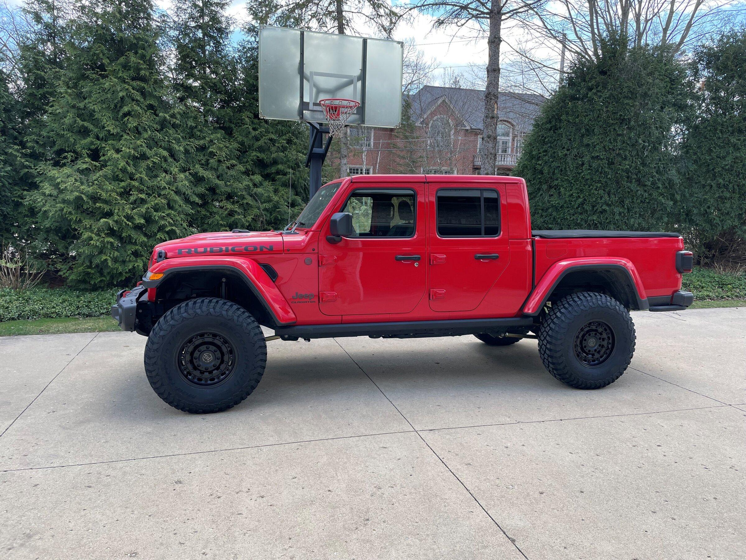 Jeep Gladiator Metalcloak gamechanger install with Fox 2.0 input Gladiator RC -1