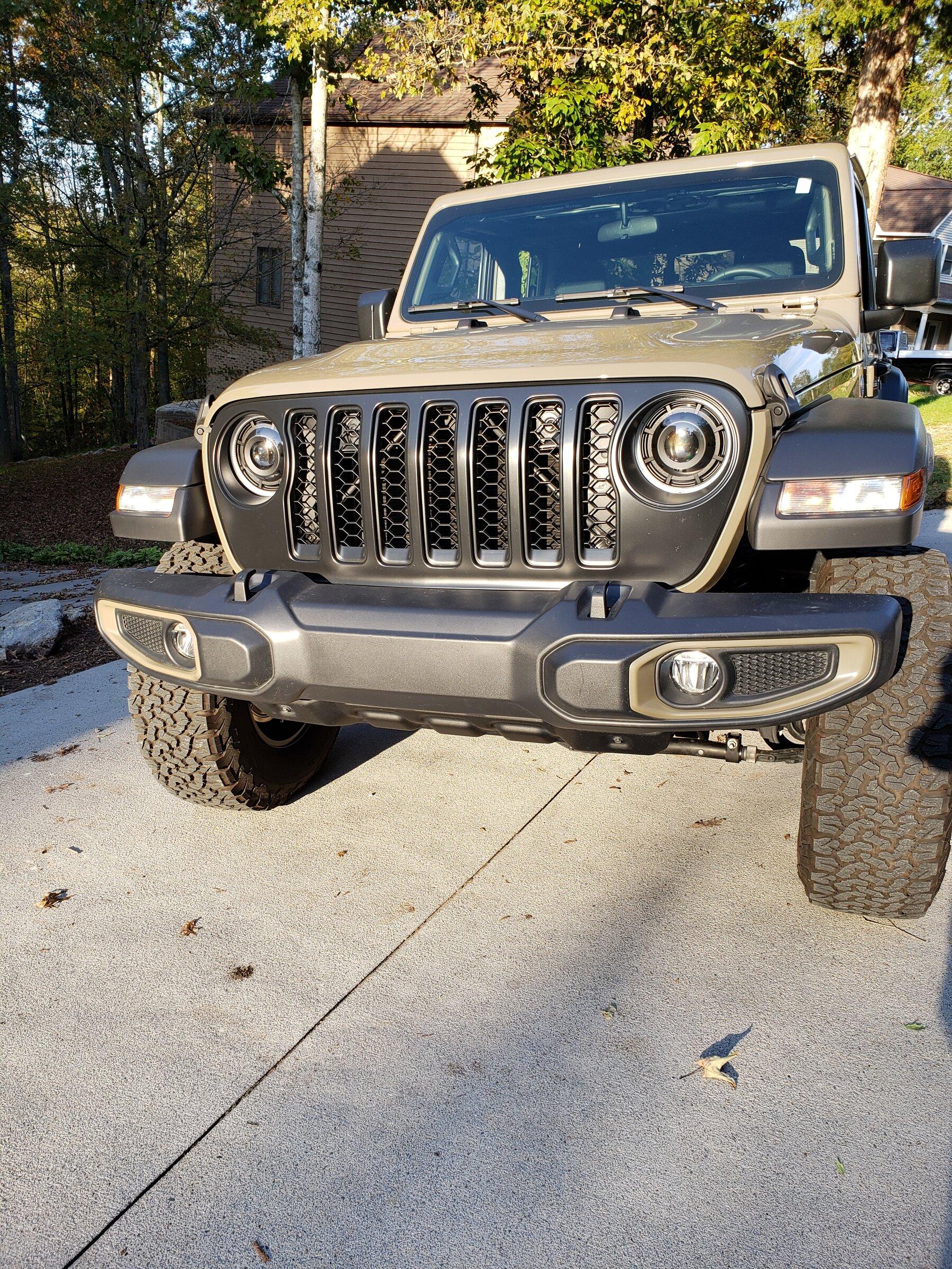 Jeep Gladiator I probably made a mistake - front grill 20201018_174744