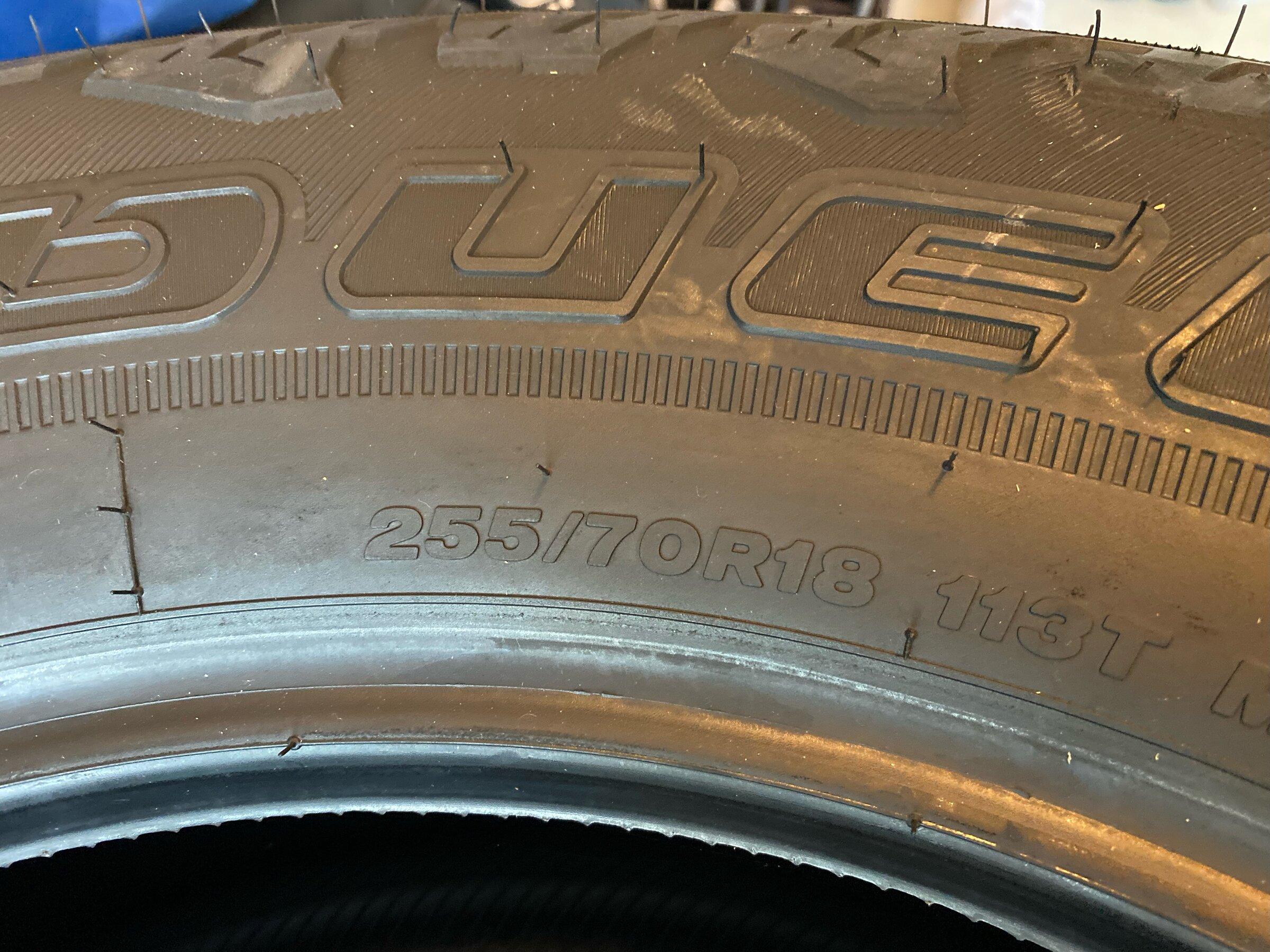 Jeep Gladiator OEM Overland tires 66544428528__1AC959DE-ED28-406F-8BF1-EEAABAD8CB09