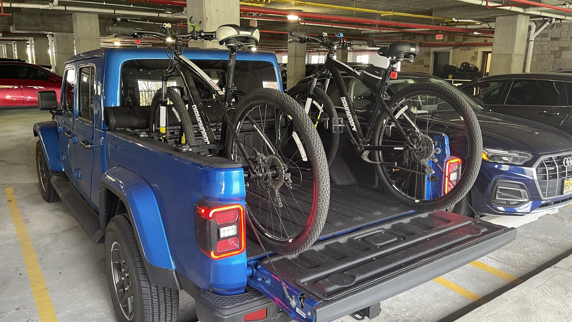 Jeep Gladiator Mountain Bikes - How are you guys carrying them?? 2022-04-17 11.51.13