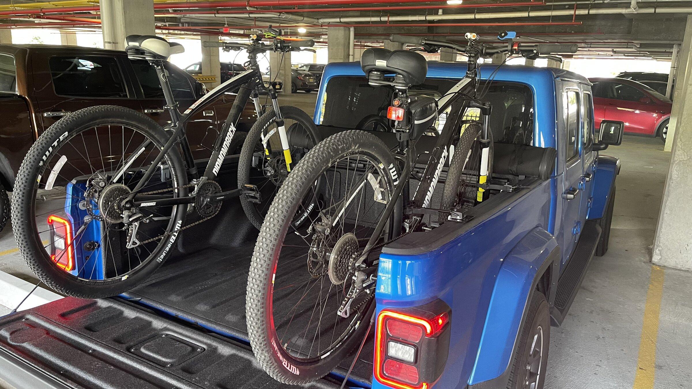 Jeep Gladiator Mountain Bikes - How are you guys carrying them?? 2022-04-17 11.51.21