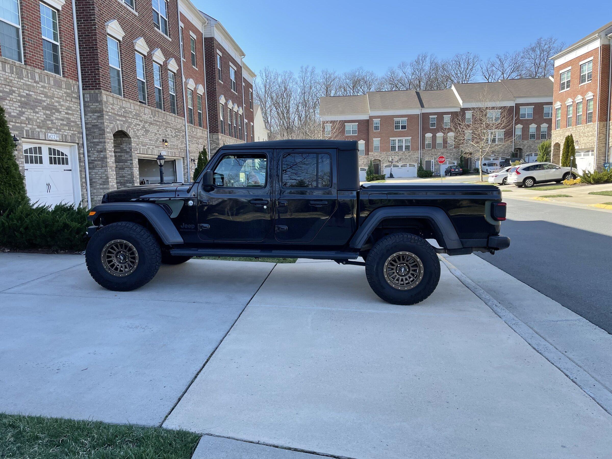 Jeep Gladiator Lets see the spacer lifts 12CA410E-2A46-4347-9AD2-A2C23BB7EC67