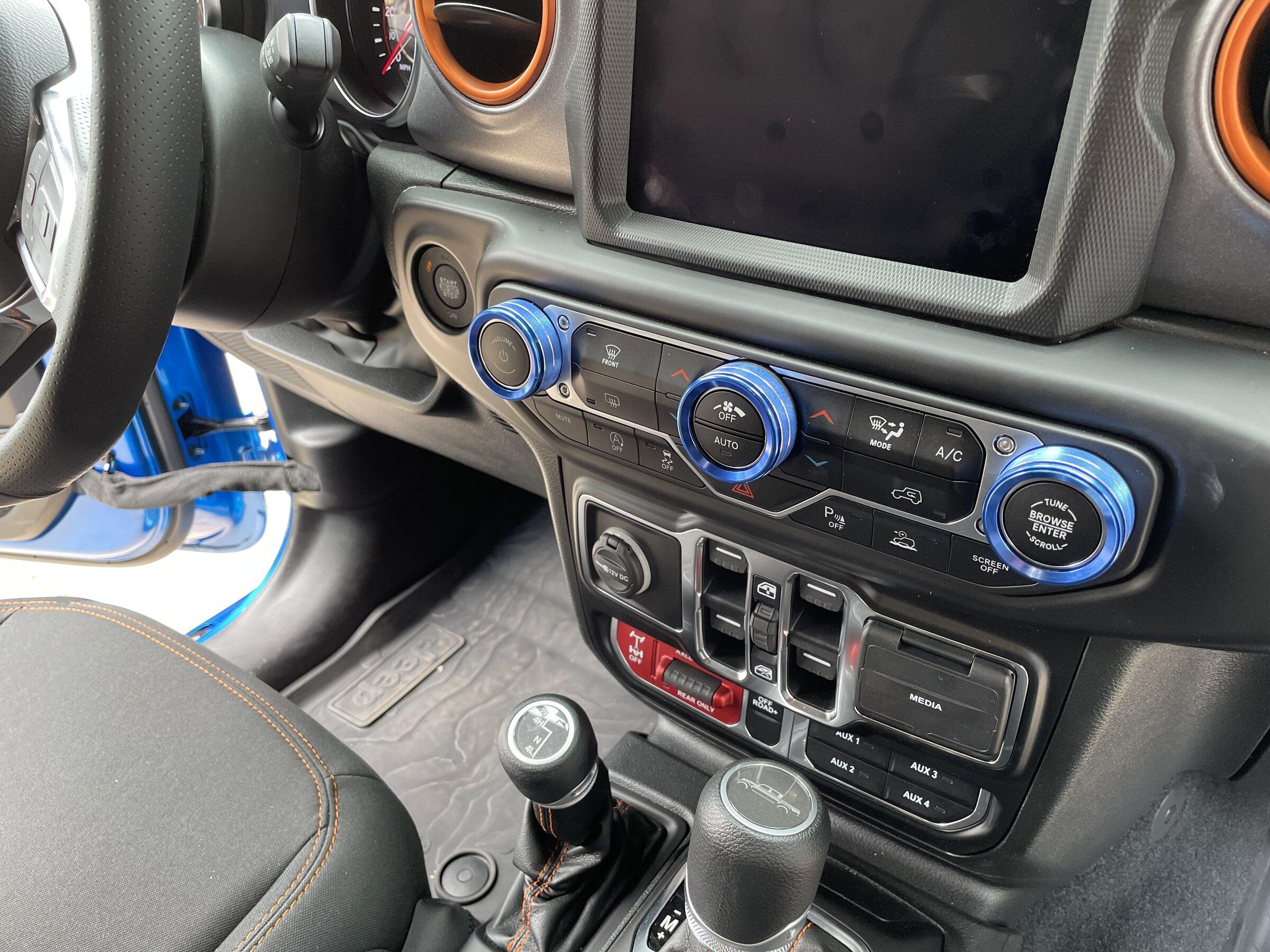 Jeep Gladiator Interior Mods E20F0BE6-DA08-4229-80FA-4C9CB0E628C7