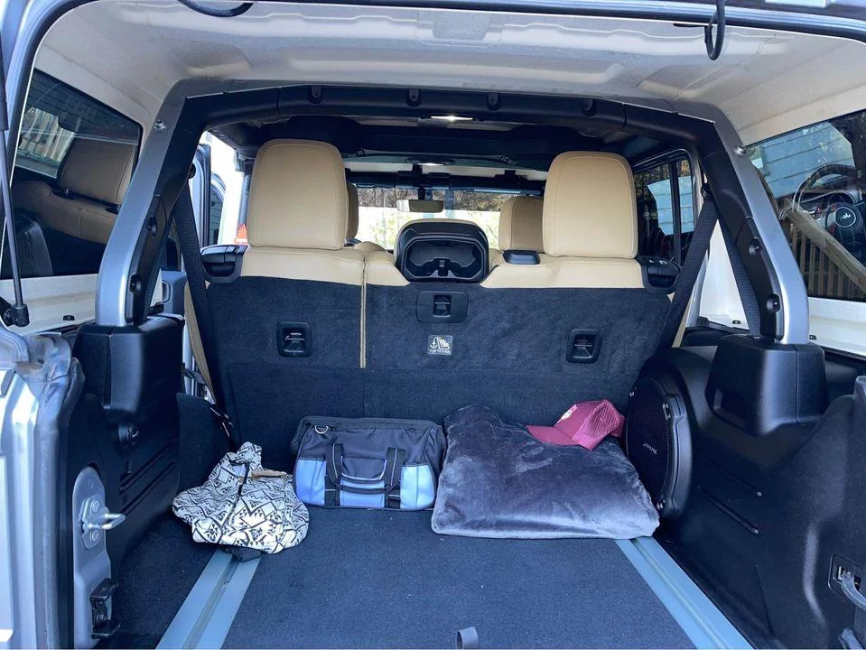 Jeep Gladiator 2018 Jeep Wrangler Unlimited Rubicon LIFTED on 38s - $48,000 271718388_430967338768061_929441253189893562_n