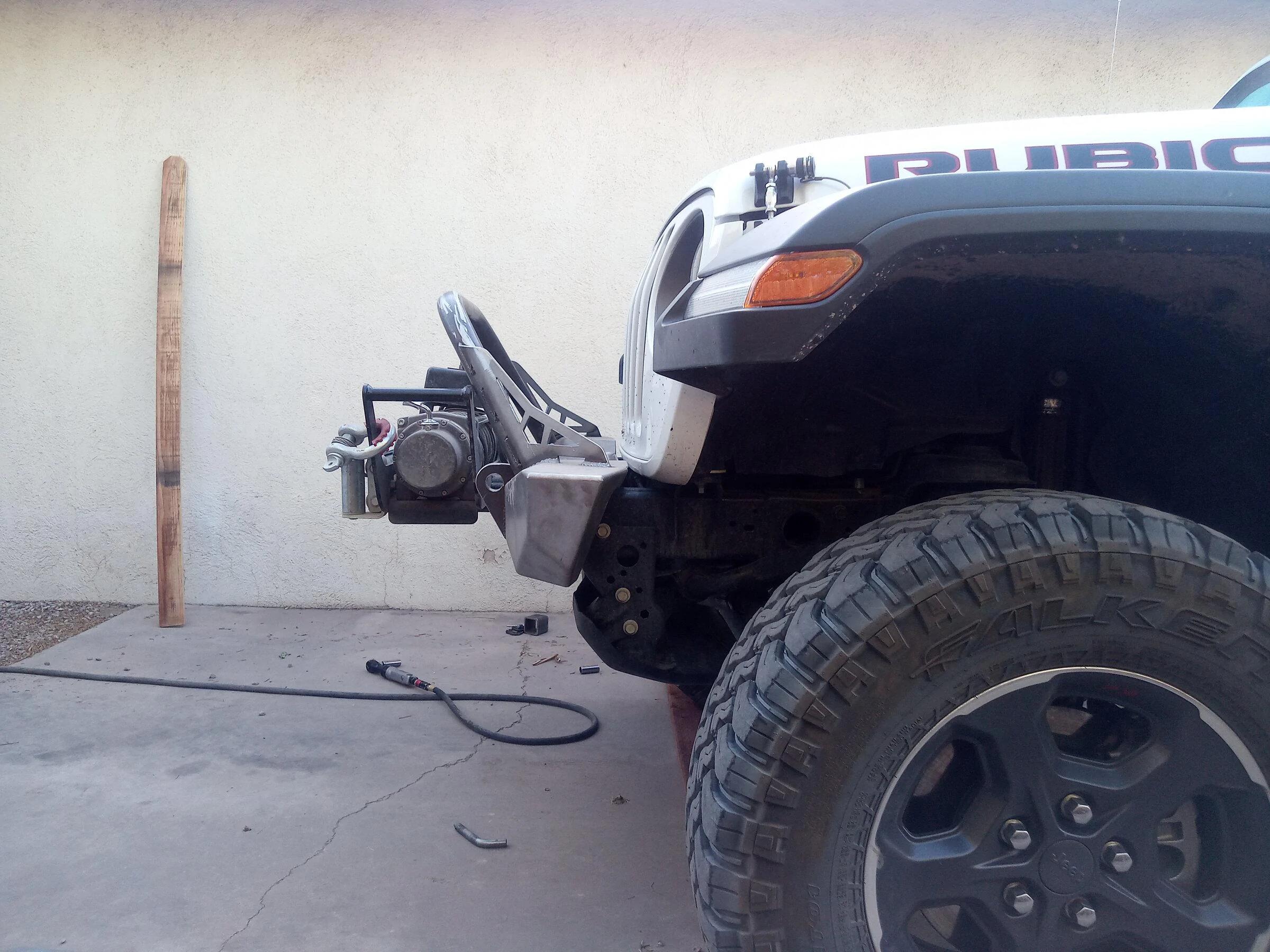 Jeep Gladiator Front bumper with integrated receiver IMG_20220417_173140