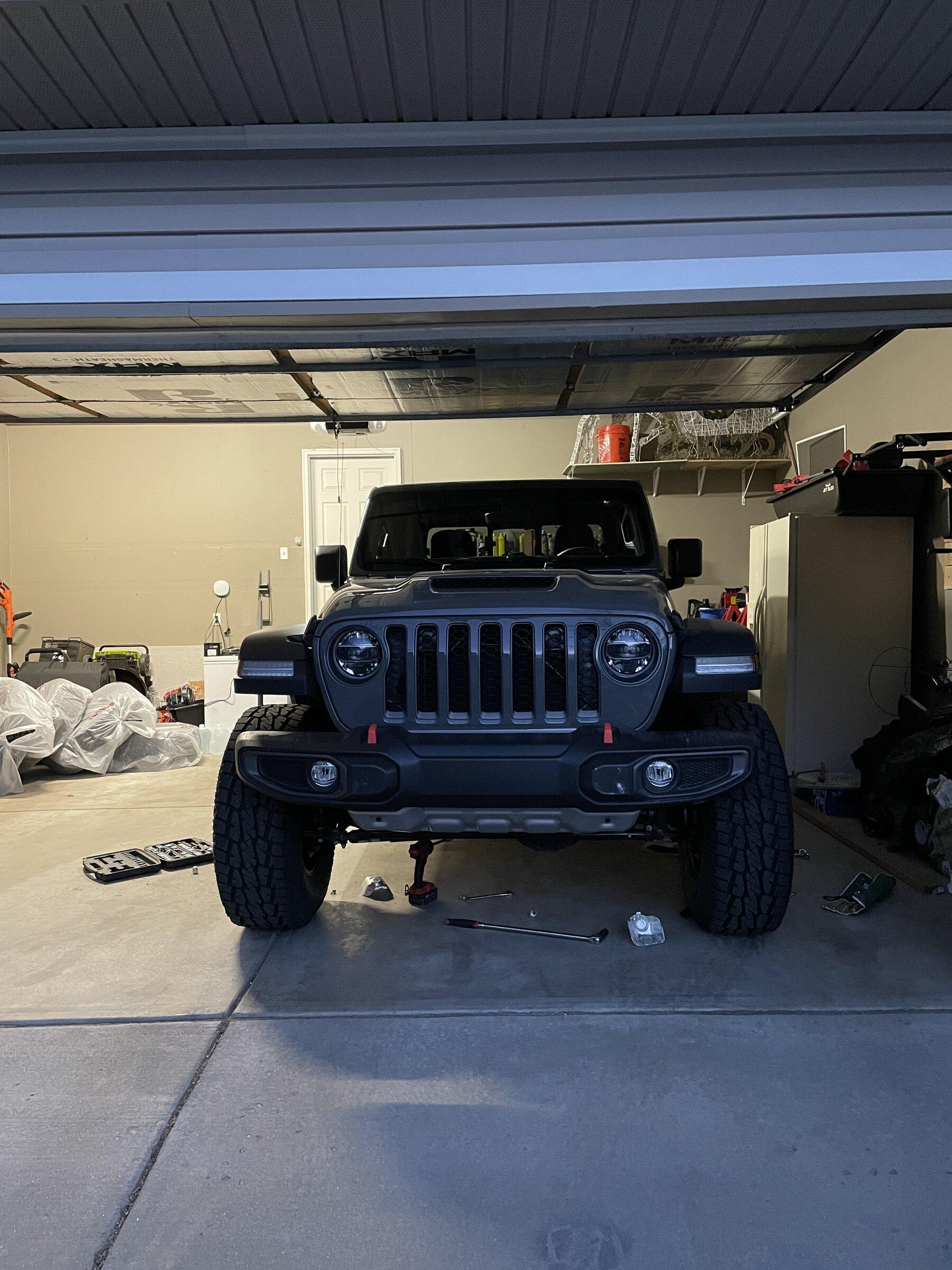 Jeep Gladiator Rocky Mountain High Mojave 40837F13-8F74-4AC9-9DCE-4B52958289F6