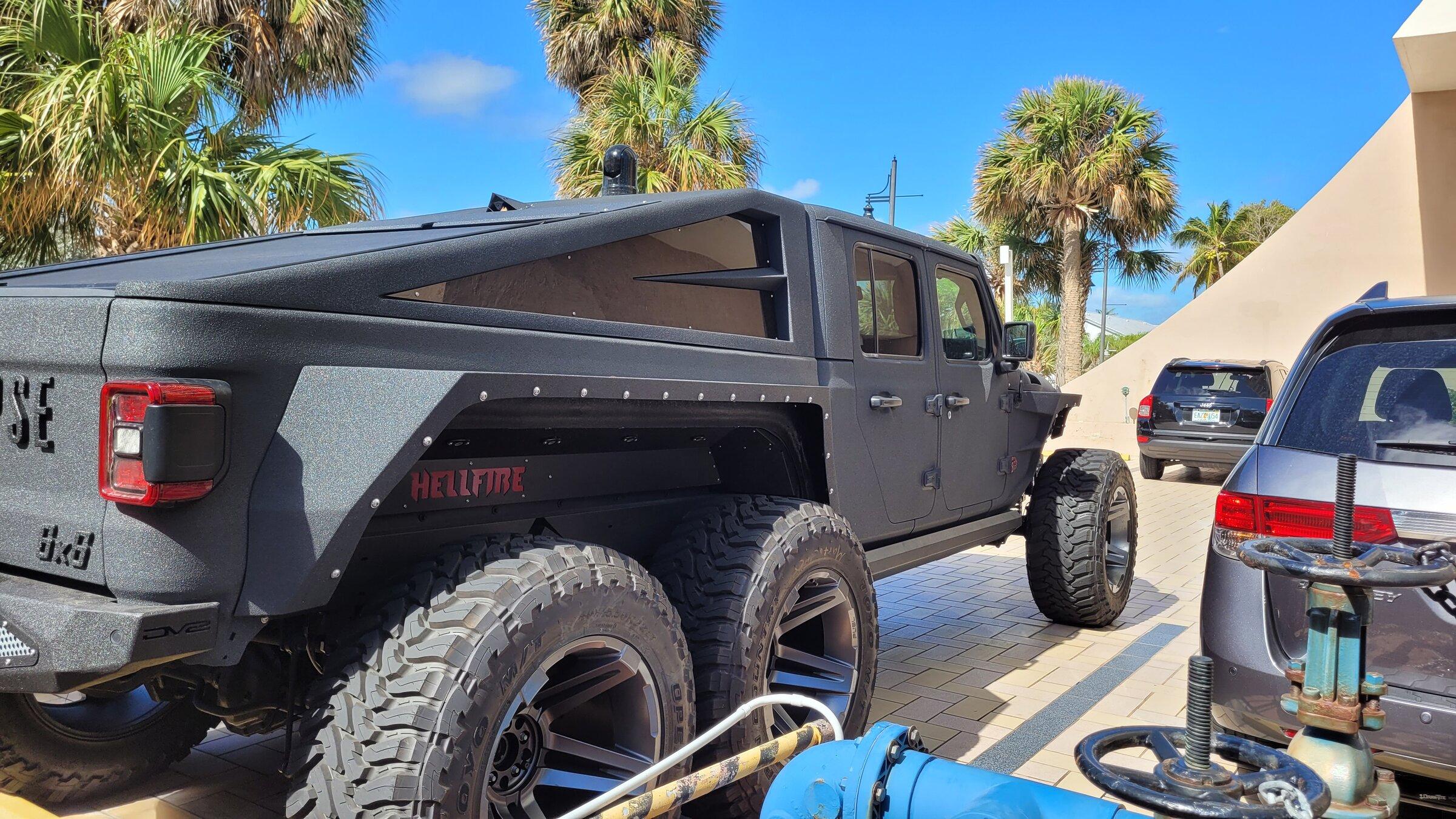 Jeep Gladiator Jeep apocalypse in person 20220417_101804
