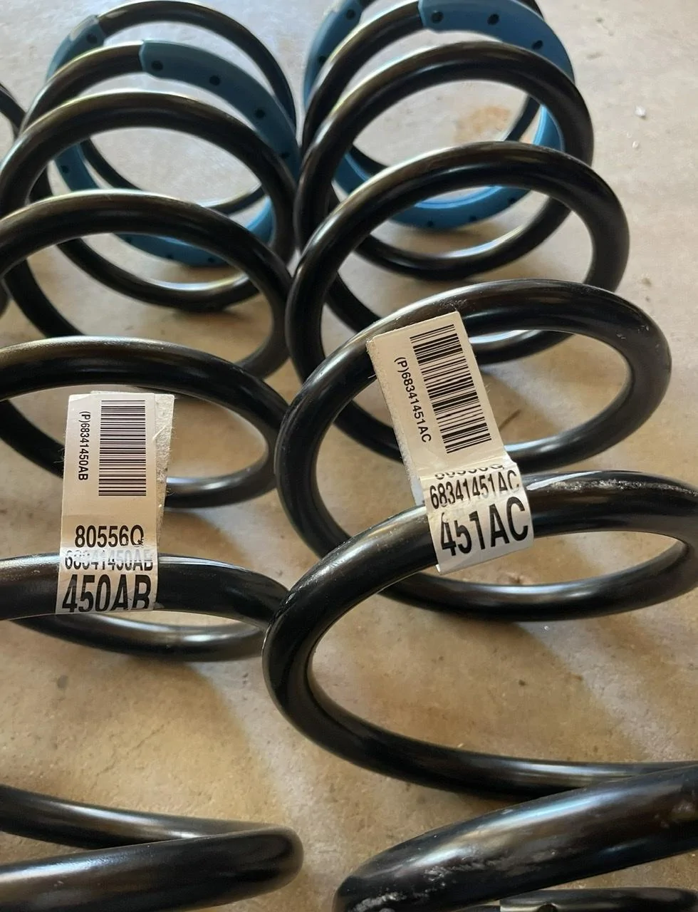 Jeep Gladiator Confirmed: Rubicon Front Springs 340/ 343 are 1" Taller than Sport S Max Tow 607B6AF6-E98B-4218-BB66-9116753438C9