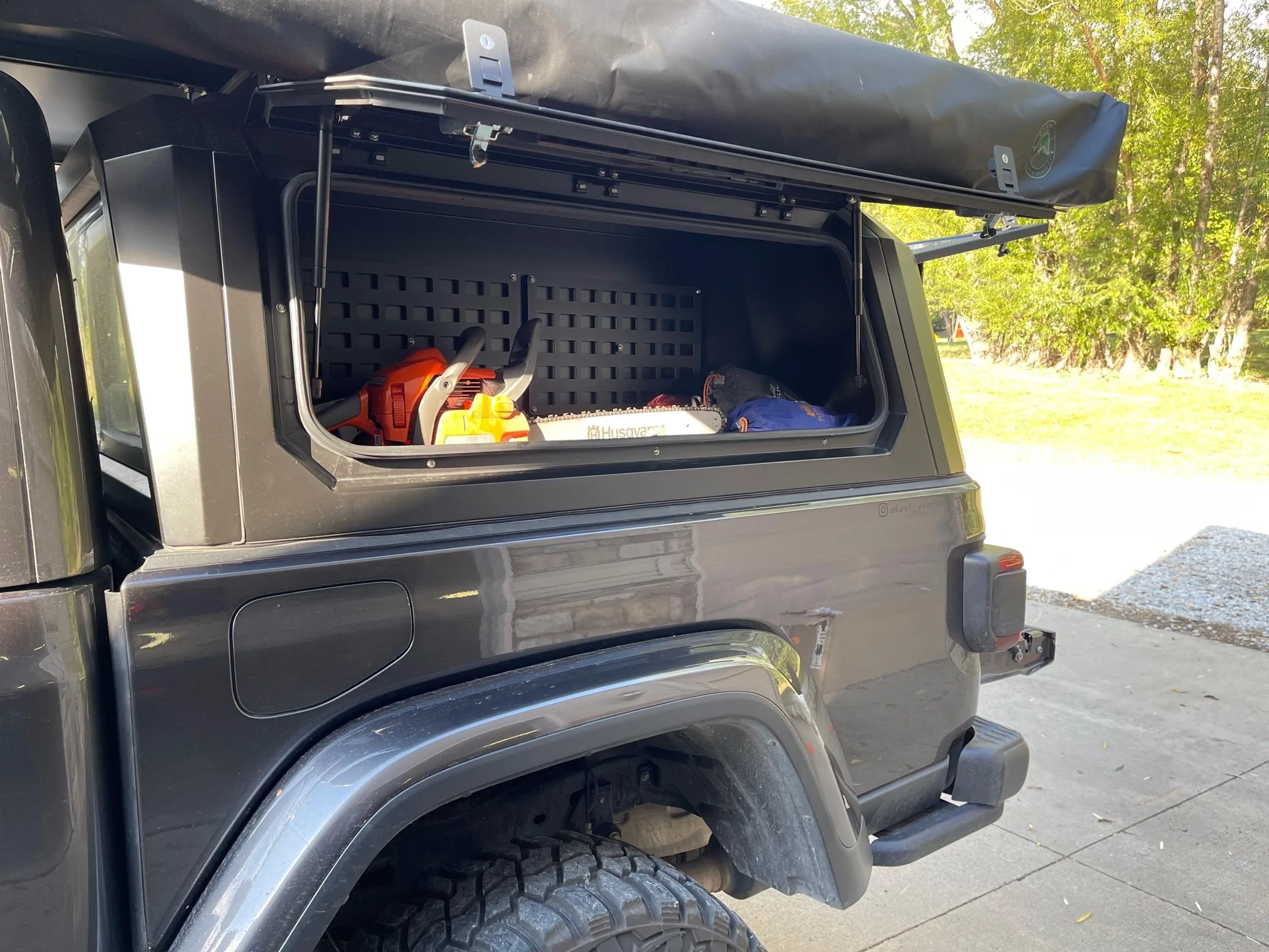 Jeep Gladiator RSI Smartcap Evo + Roofnest Falcon XL jeep 2