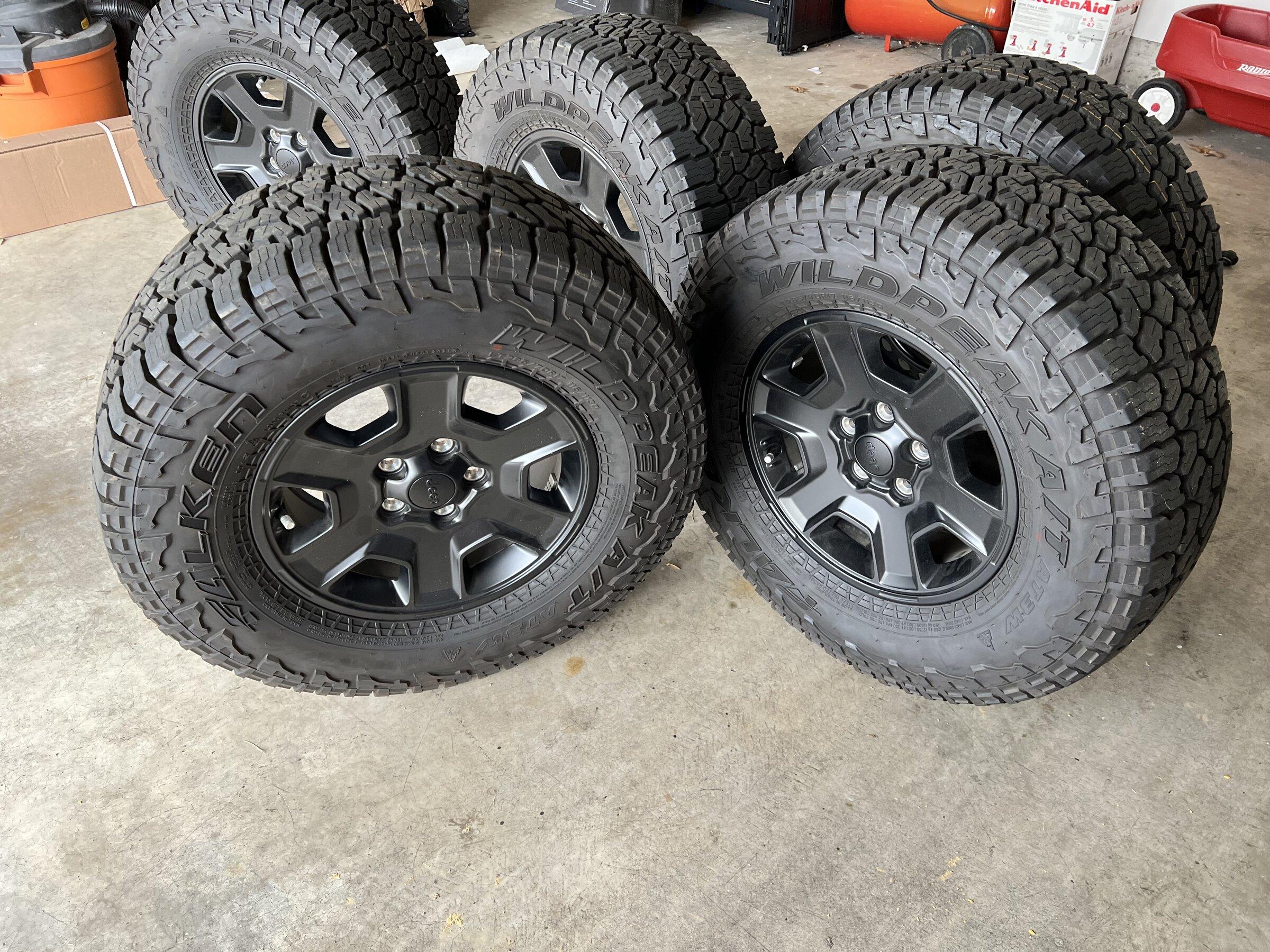 Jeep Gladiator WTB Take Off Mojave Wheels and Tires or only Tires 3F564F34-1DA9-46A0-9F54-C7135D5A1E16