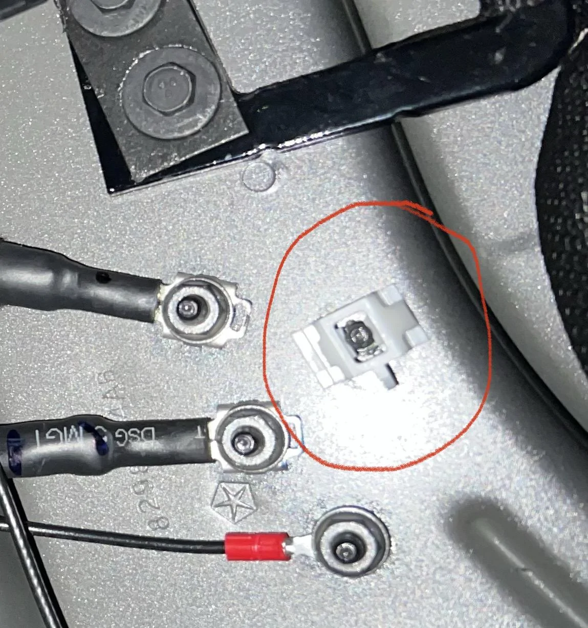 Jeep Gladiator Broke a couple clips.. interior kick panel 67F61E90-338B-4253-974E-93434A134DF7
