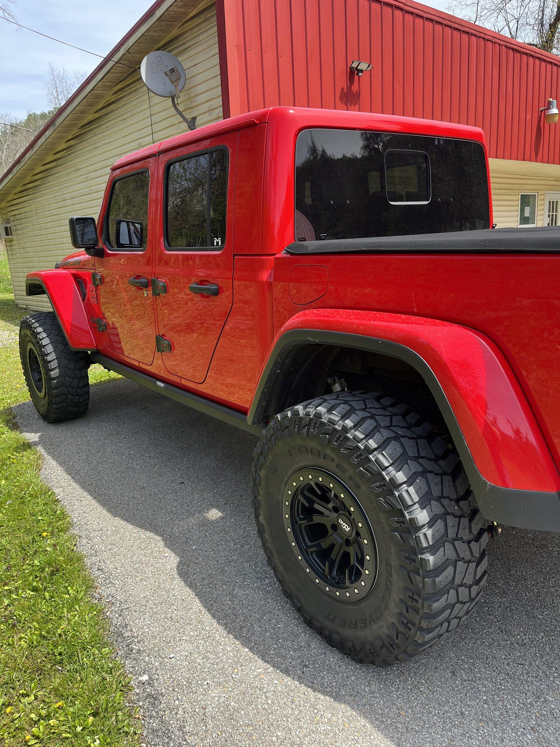 Jeep Gladiator 2020 rubicon launch edition 00F68A53-9329-45FB-A348-97335D940704