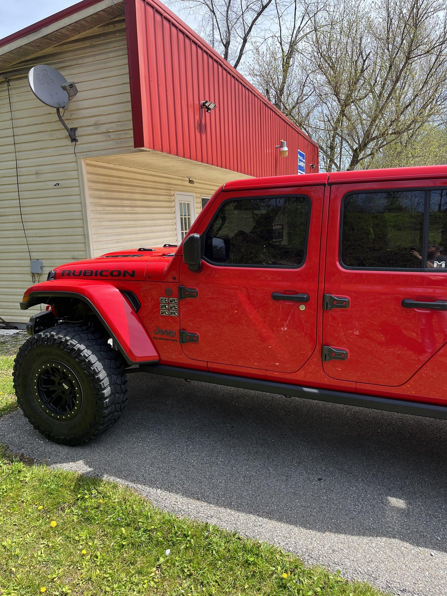 Jeep Gladiator 2020 rubicon launch edition 42C8AF23-5697-421D-ABF0-7288D9A2969F