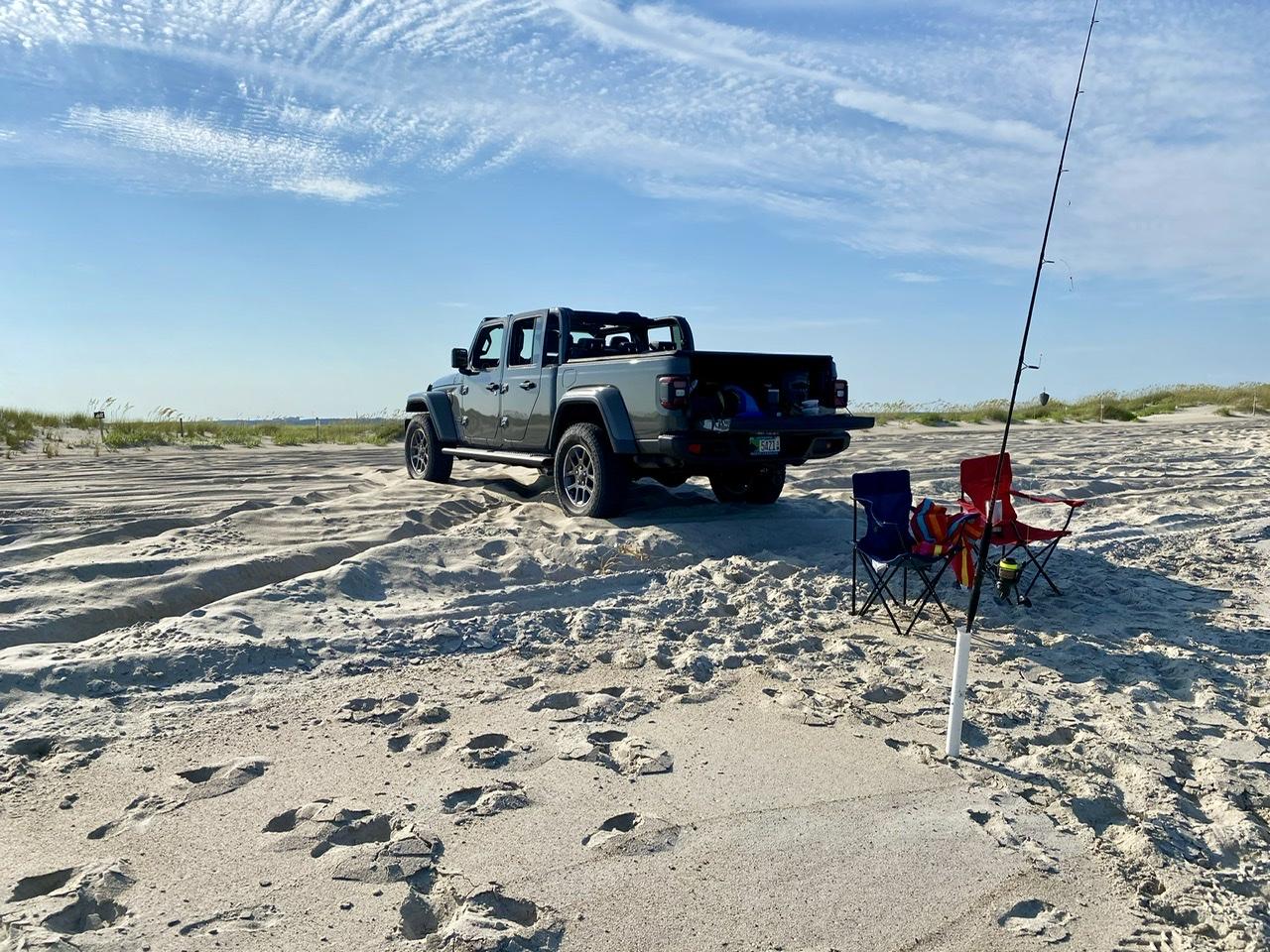 Jeep Gladiator Lets see those Gladiator Beach pics 837473F9-82BB-45E6-BB17-650B4FB8FF5F